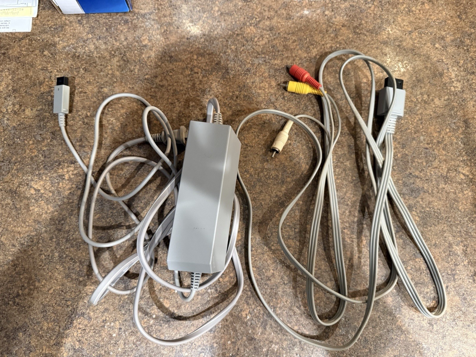 Nintendo Wii 512GB Console Bundle – White