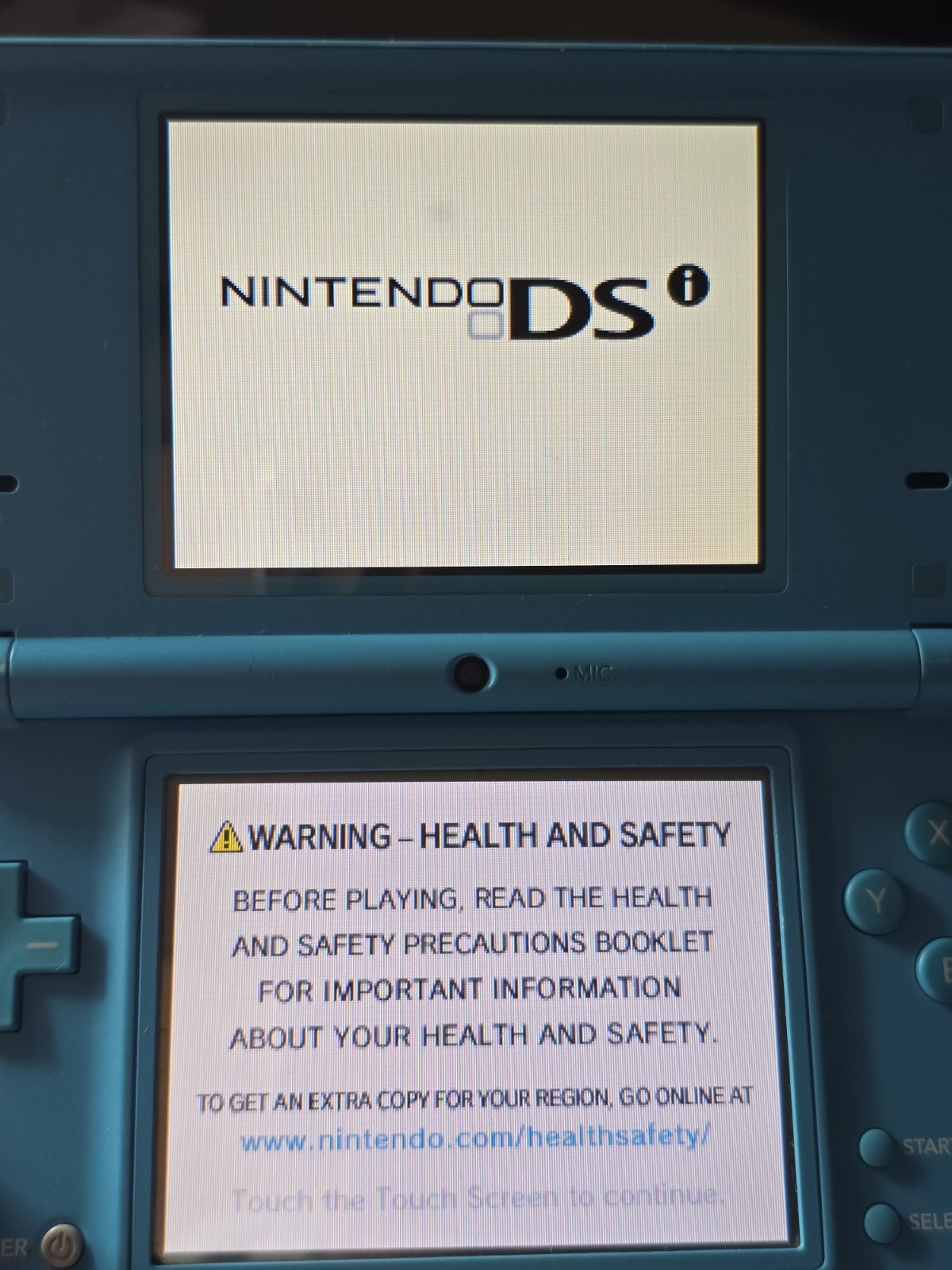 Nintendo DSi DSi Handheld Game Console TWL-001 Aqua Blue