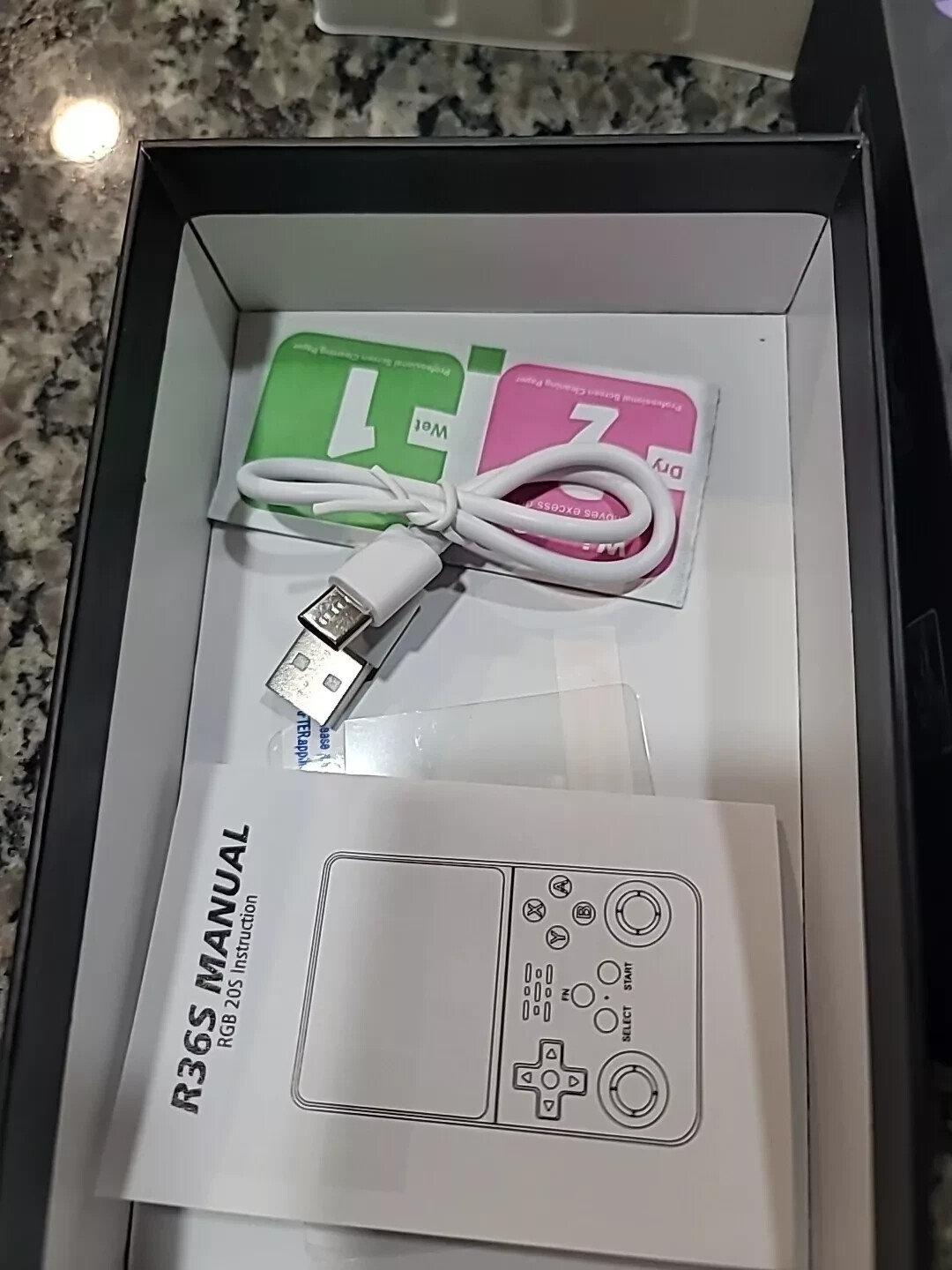 R36S 64GB Retro Handheld Game Console 3.5″ Display 5000 Games