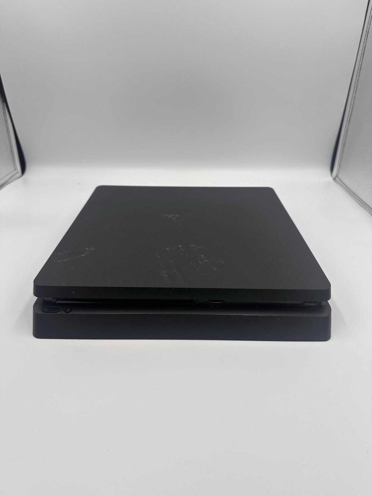 Sony PlayStation 4 Slim 1TB Bundle – Games & Controller BUNDLE! *CLEAN & TESTED