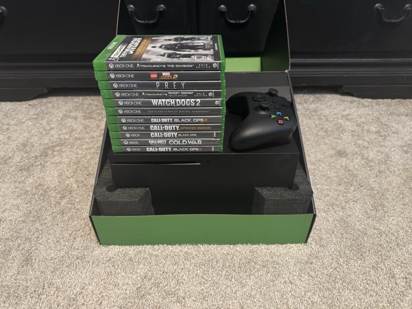 Working Xbox Series X With Box, Controller, And Games