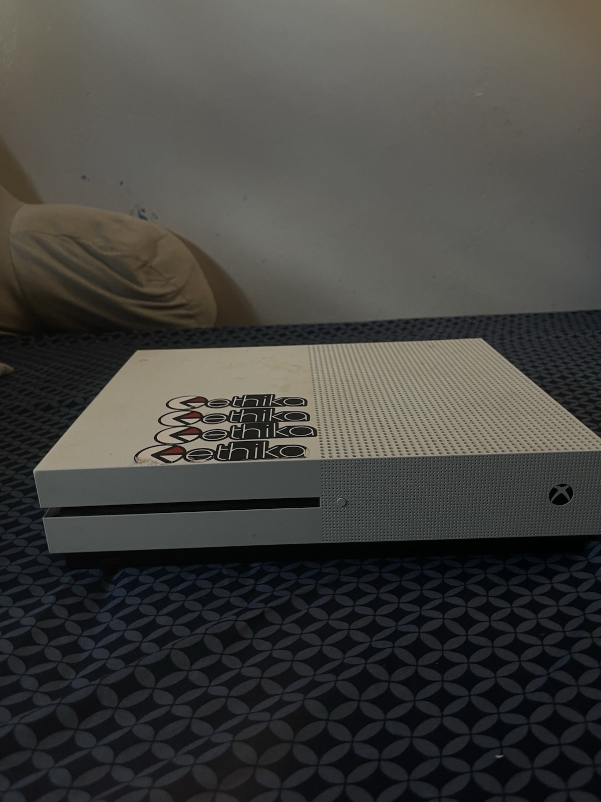 Microsoft Xbox One S White 500GB Console 4K UHD Wi‑Fi Model 1681
