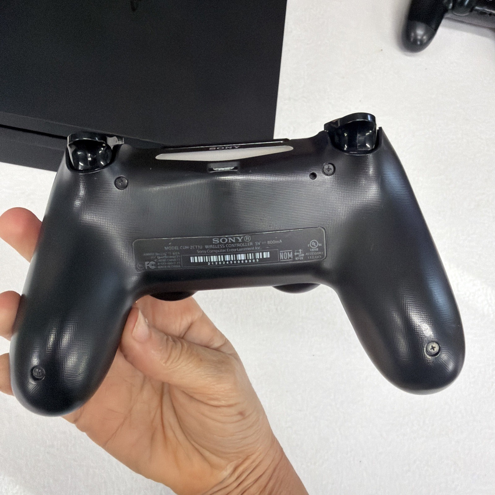 PS4 Model CUH-2015A Black 2 Wireless Controllers HDMI & Power cord