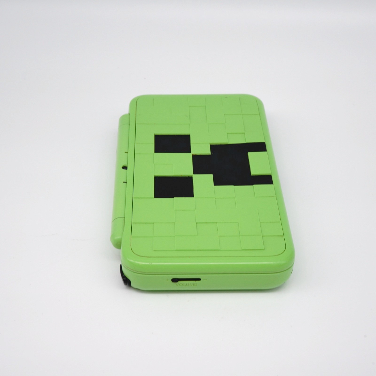 Nintendo «New» 2DS XL LL Console Minecraft Creeper Edition + extras (USA Seller)