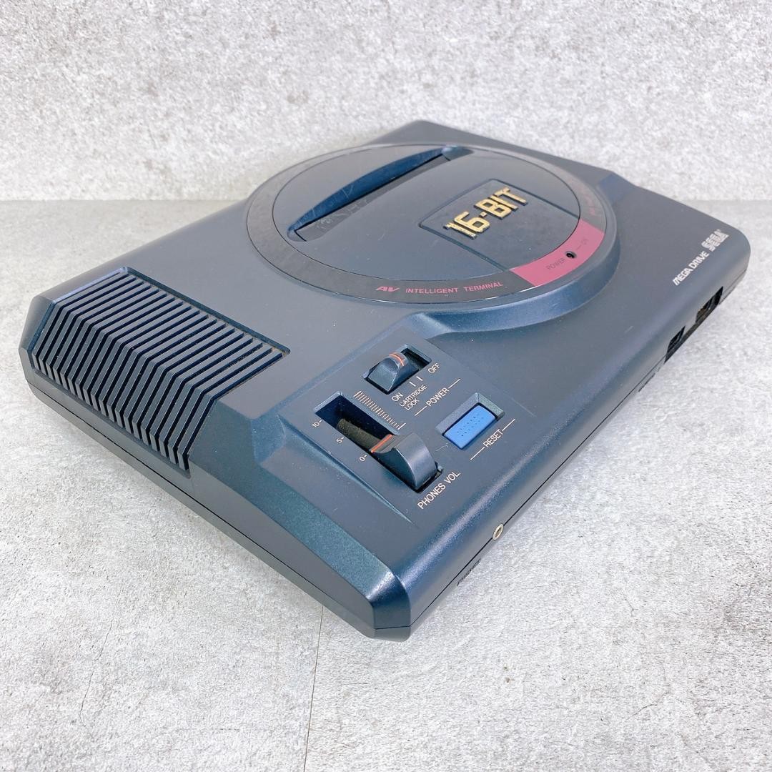 SEGA Mega Drive console HAA 2510 16 BIT retro game console