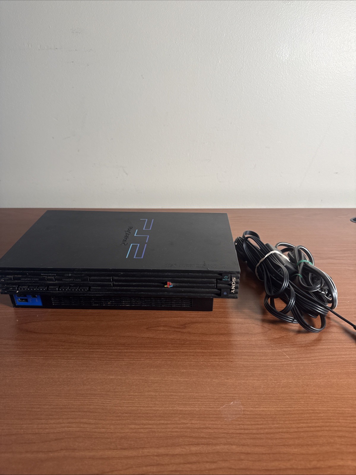 Sony PlayStation 2 Fat SCPH-39001/N Video Game Console Bundle