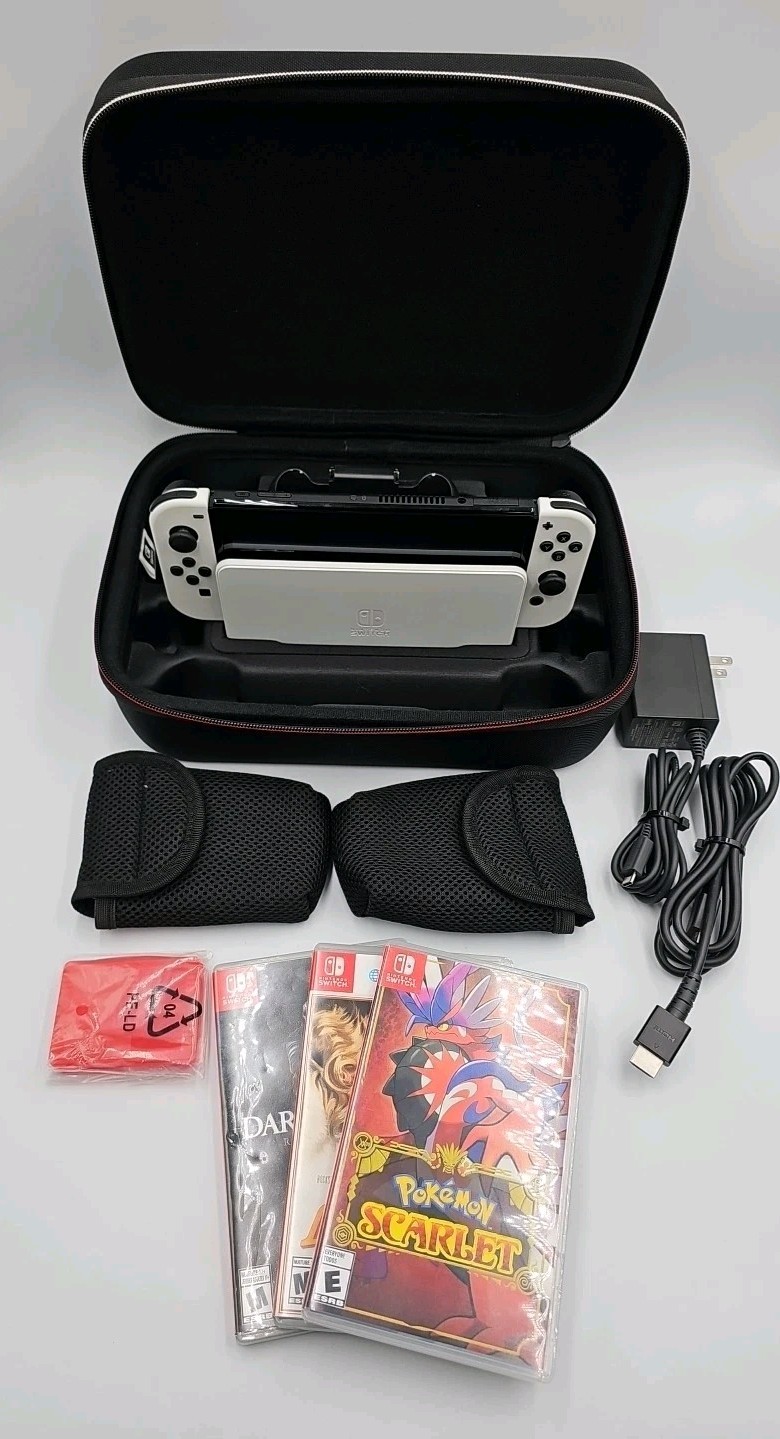 Nintendo Switch OLED HEG-001 64GB 512GB SD card With 3 Nintendo Switch Games
