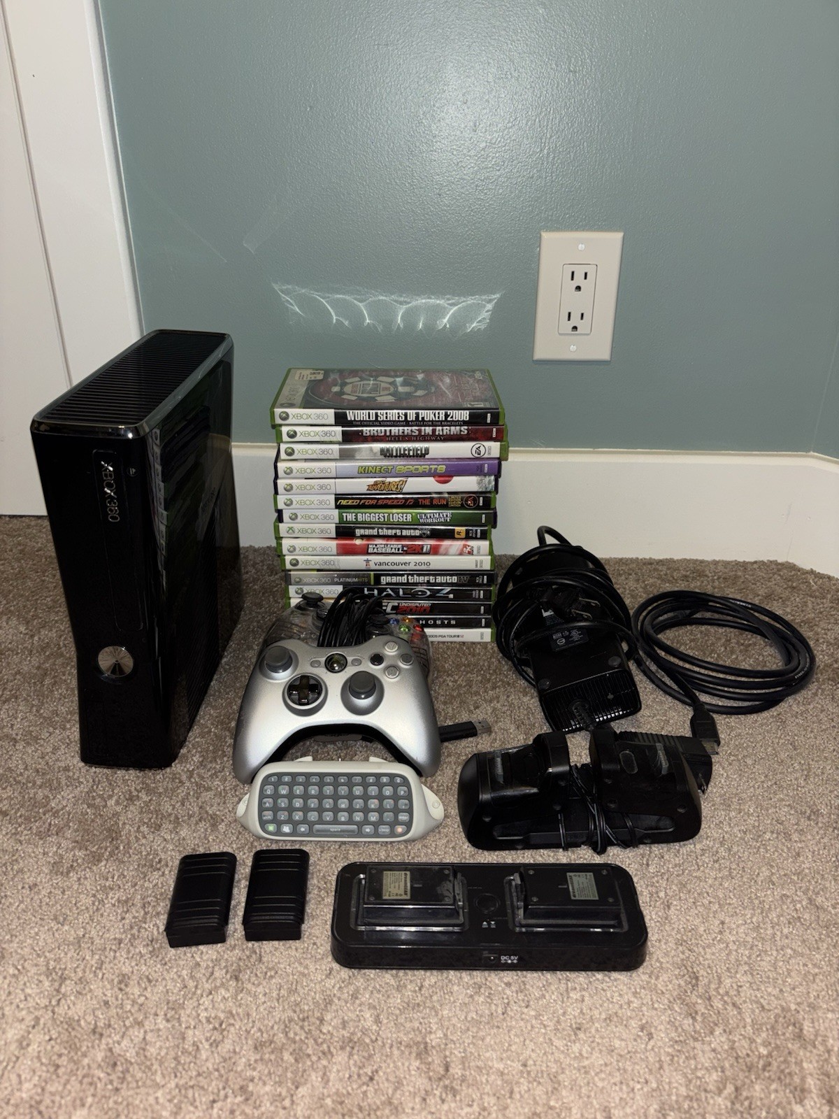 Xbox 360 With 15 Games NO Kinect
