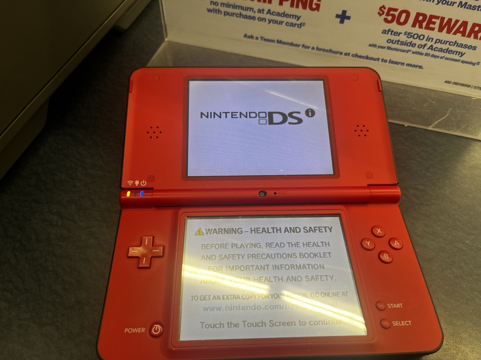 Nintendo DSi XL Super Mario Bros 25th Anniversary Red/Black Touchscreen NTSC-U/C