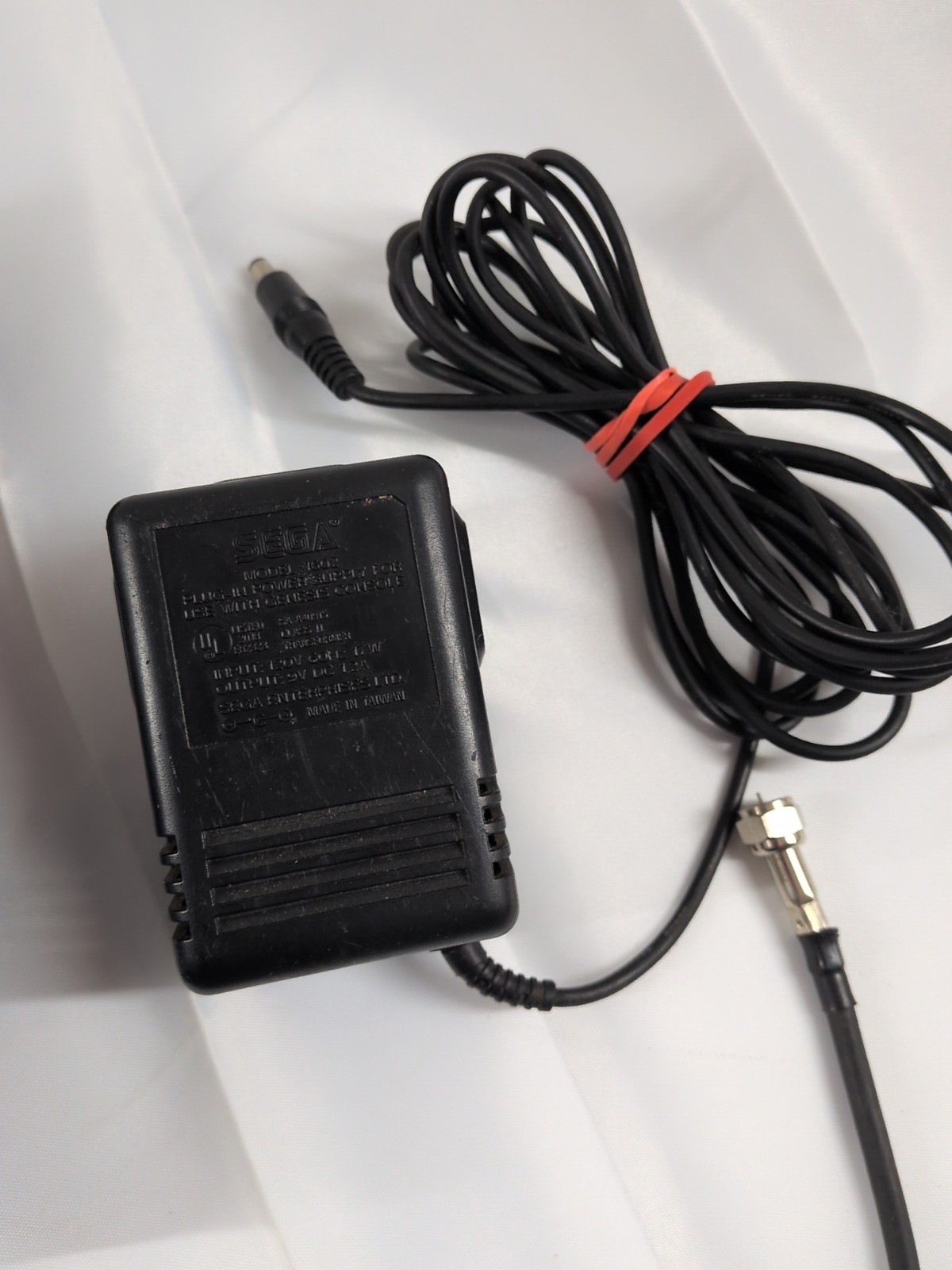 Original SEGA GENESIS Console MK-1601 System + Controller Cords 3 Games Tested