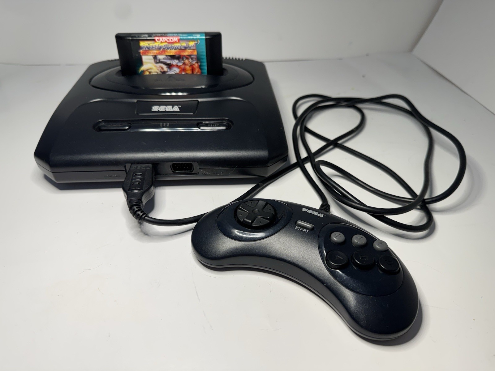 Sega Genesis Model 1 Console MK-1631 + Controller & Street Fighter II Untested