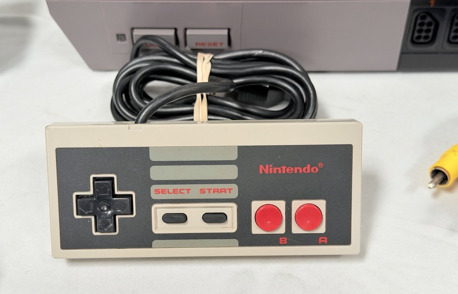 Nintendo Entertainment System NES Console – Complete OEM – Tested & Working