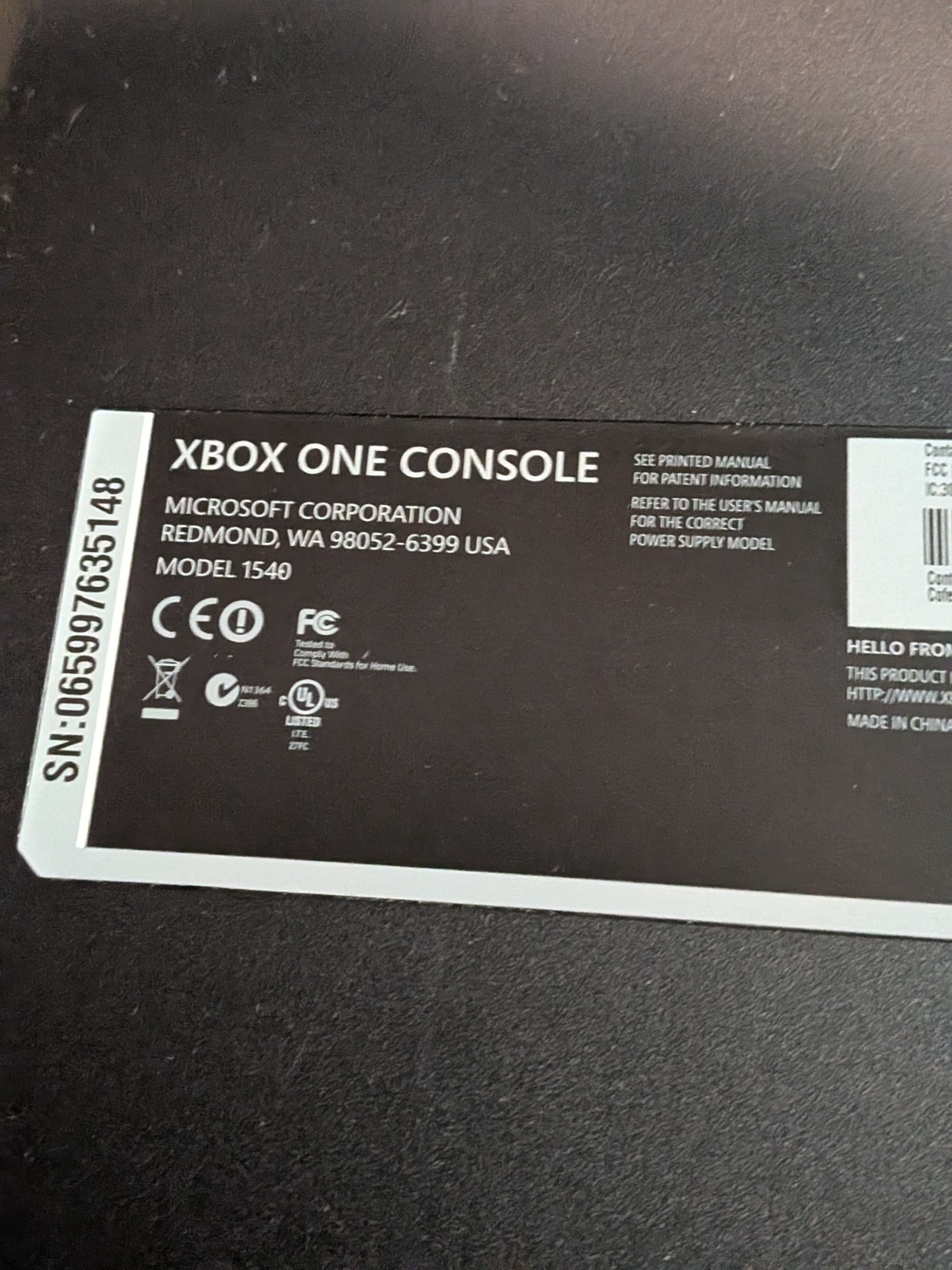 Microsoft Xbox One 1TB Console Black 1540 w/ Power Brick / Cable + Controller