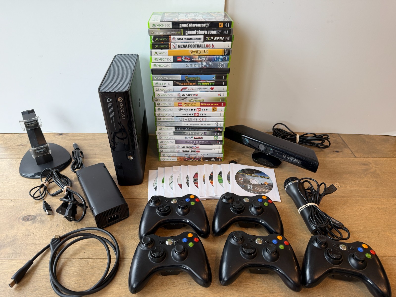 Xbox 360 E Console 250GB Bundle, Kinect, 5 Controllers, Power, 37 Games TESTED