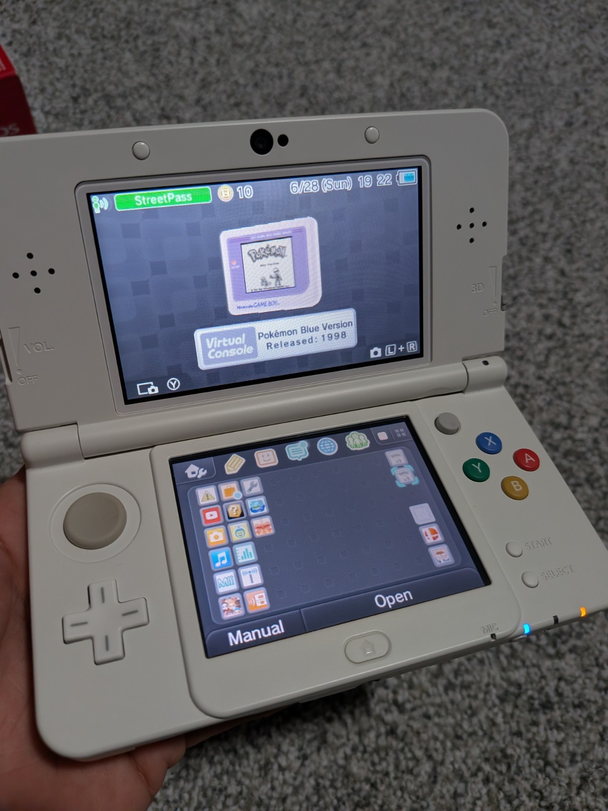 Nintendo «New» 3DS Pokemon 20th Anniversary w/ Box Faceplates 4GB Wi-Fi