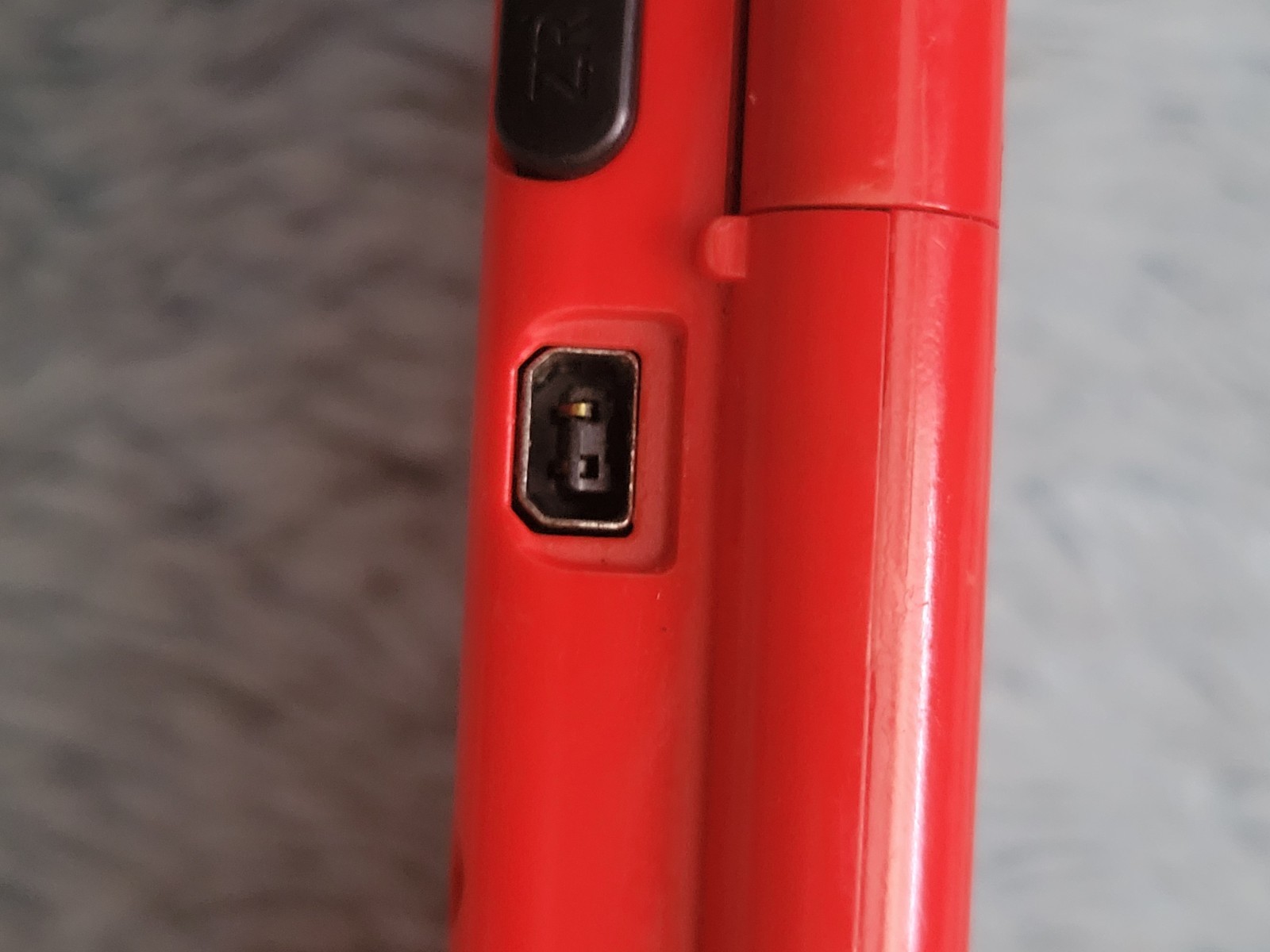 Nintendo XL Poké Ball Edition With 64GB SD Card