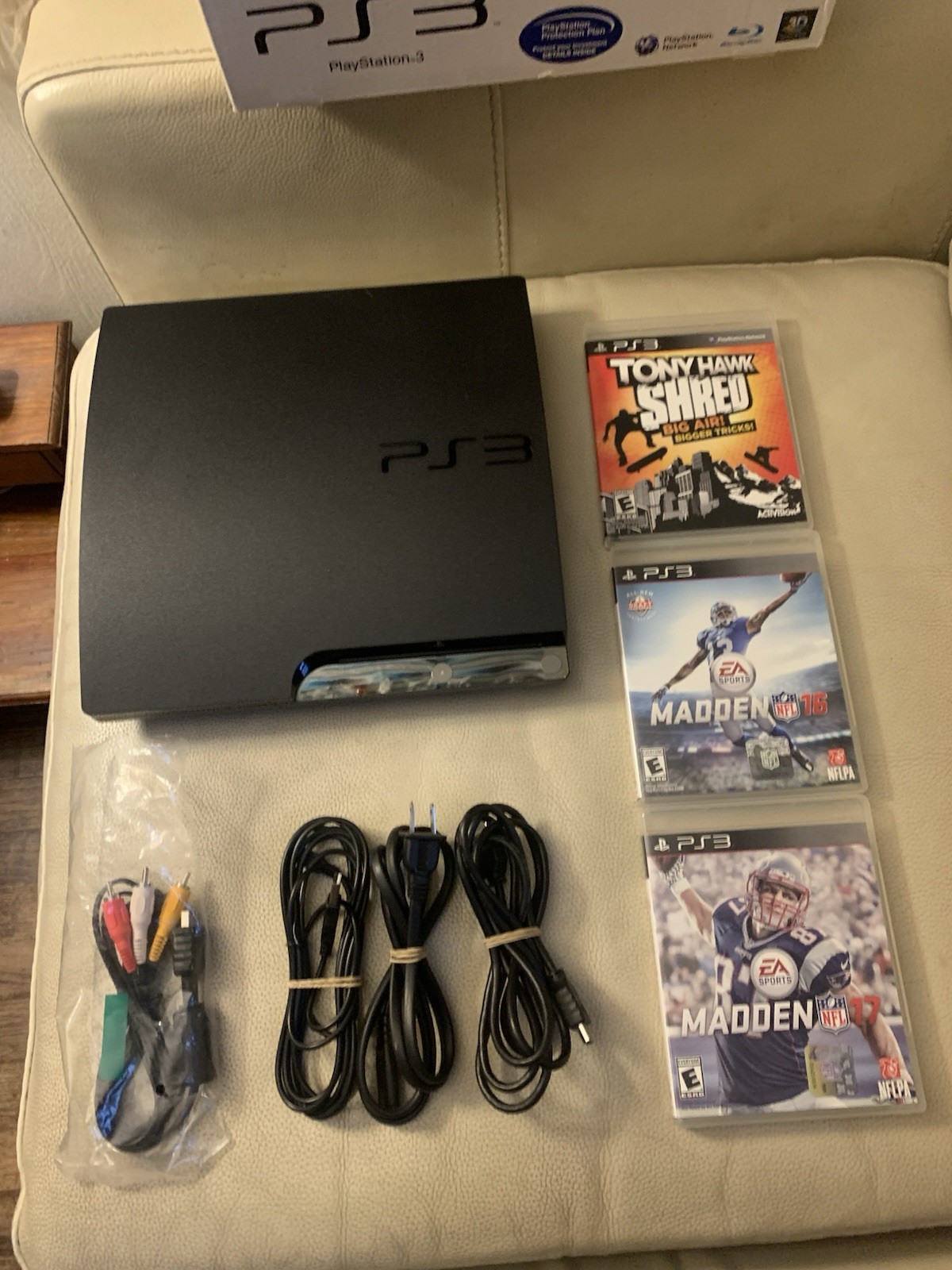 Sony PlayStation 3 PS3 Slim 160GB 2501a Console Bundle w/ Box, Games, No Control