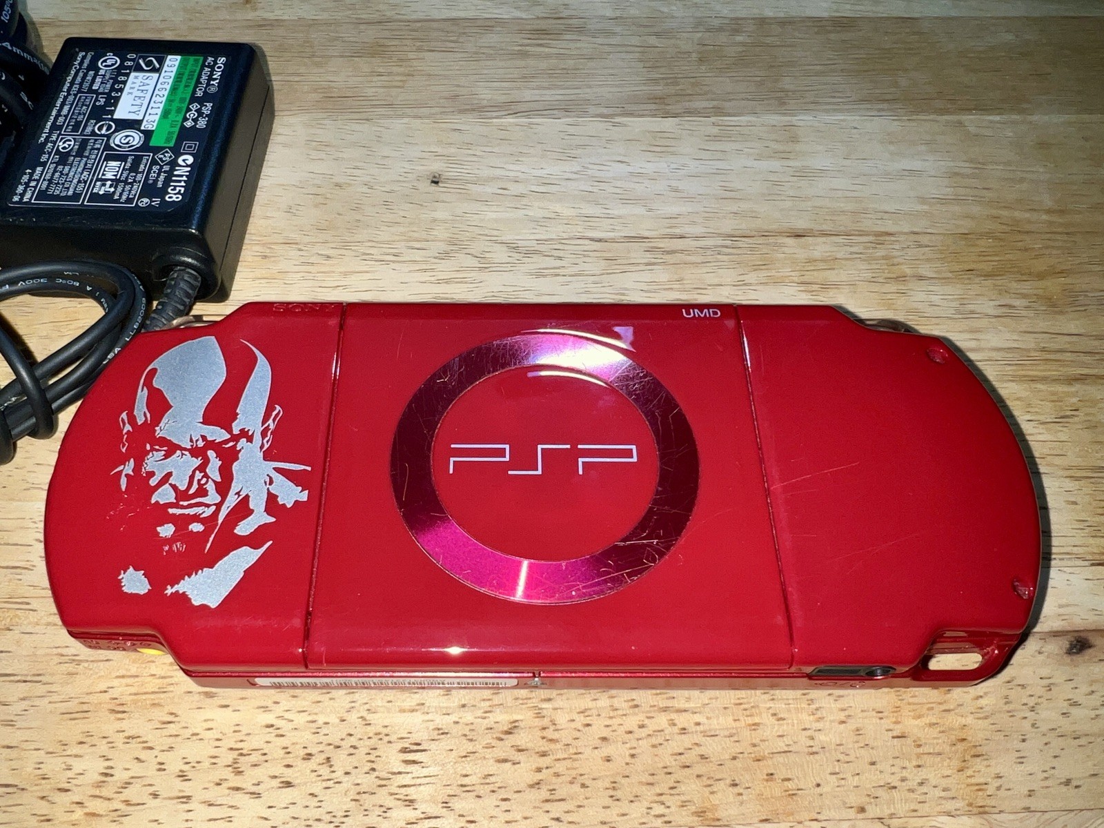 Sony PSP-2001 God of War Red Console Custom 32GB MicroSD + Games + Accs. Bad UMD