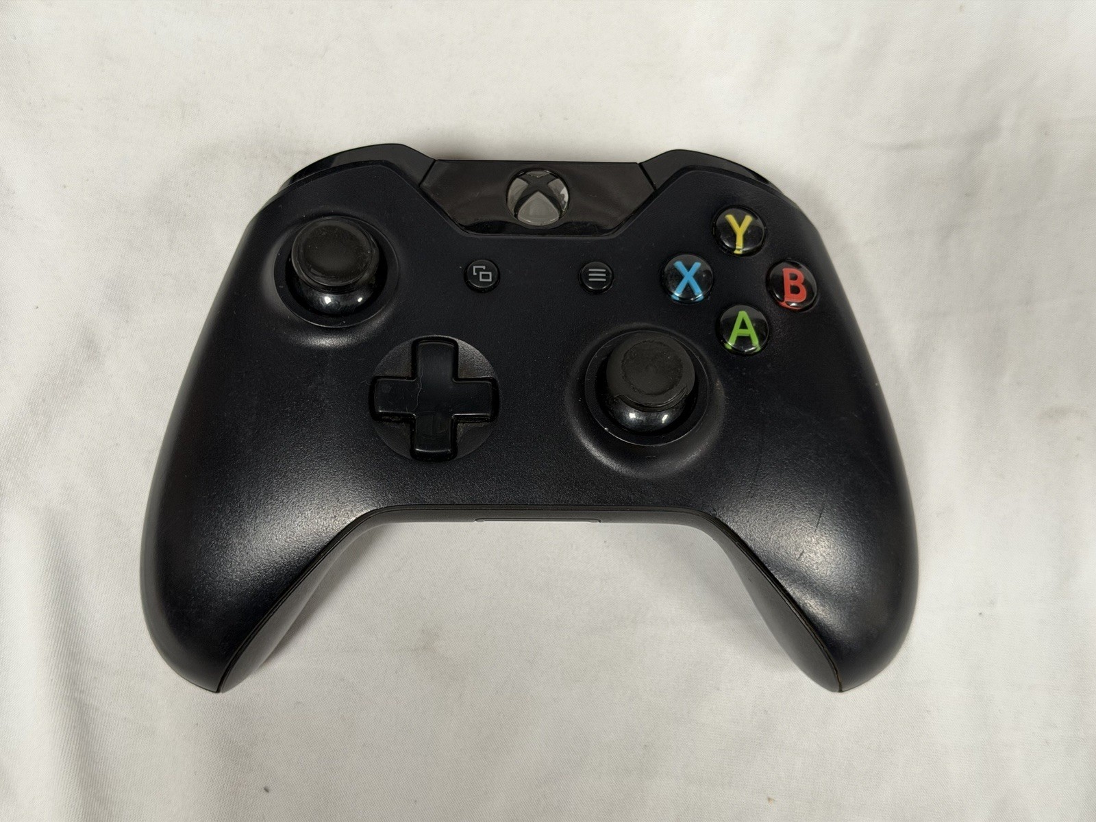 Microsoft Xbox One w/ Controller 500GB Black Console (Model 1540) Tested