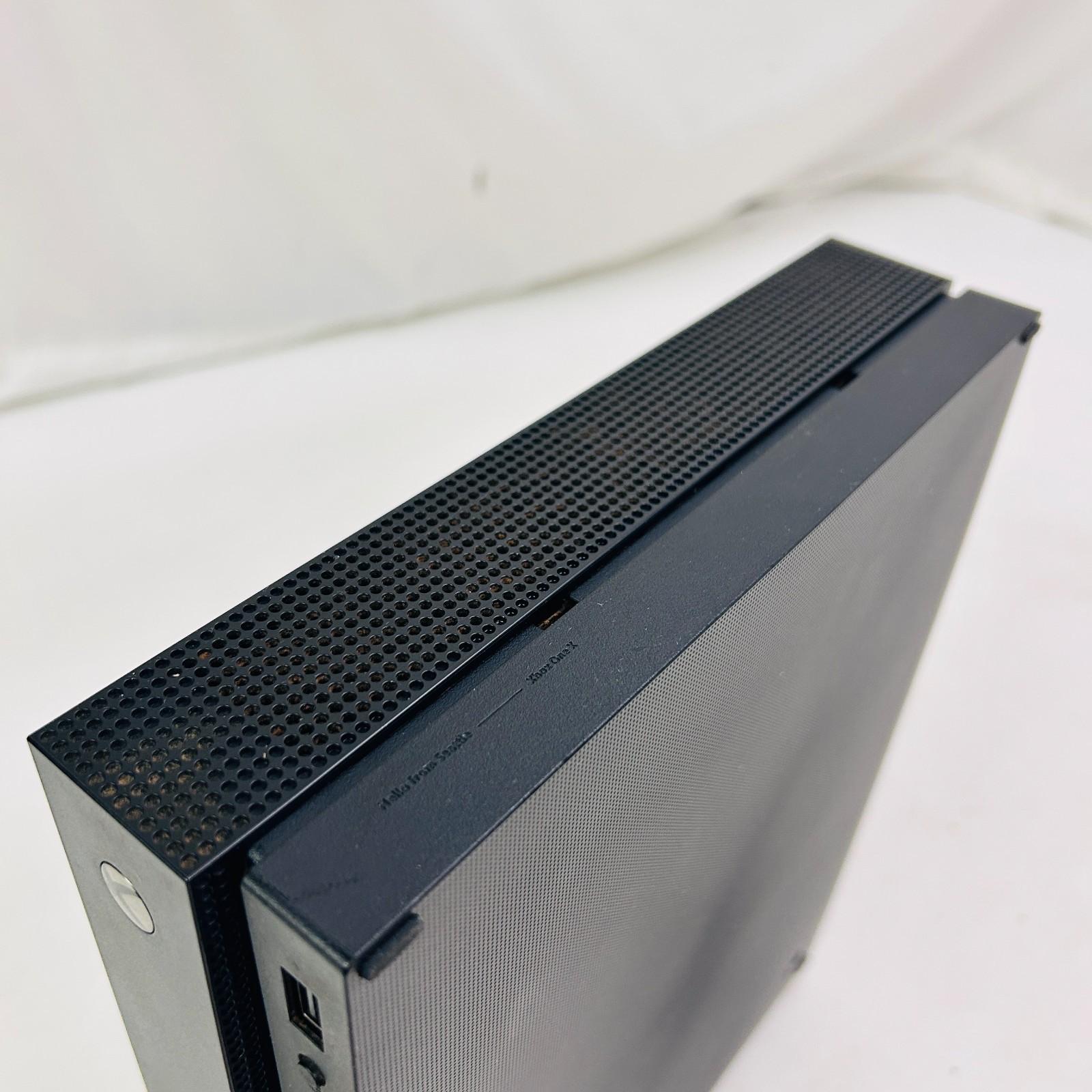 Microsoft Xbox One X – 1787 – 1TB Black Console PARTS – Bad Disc Drive