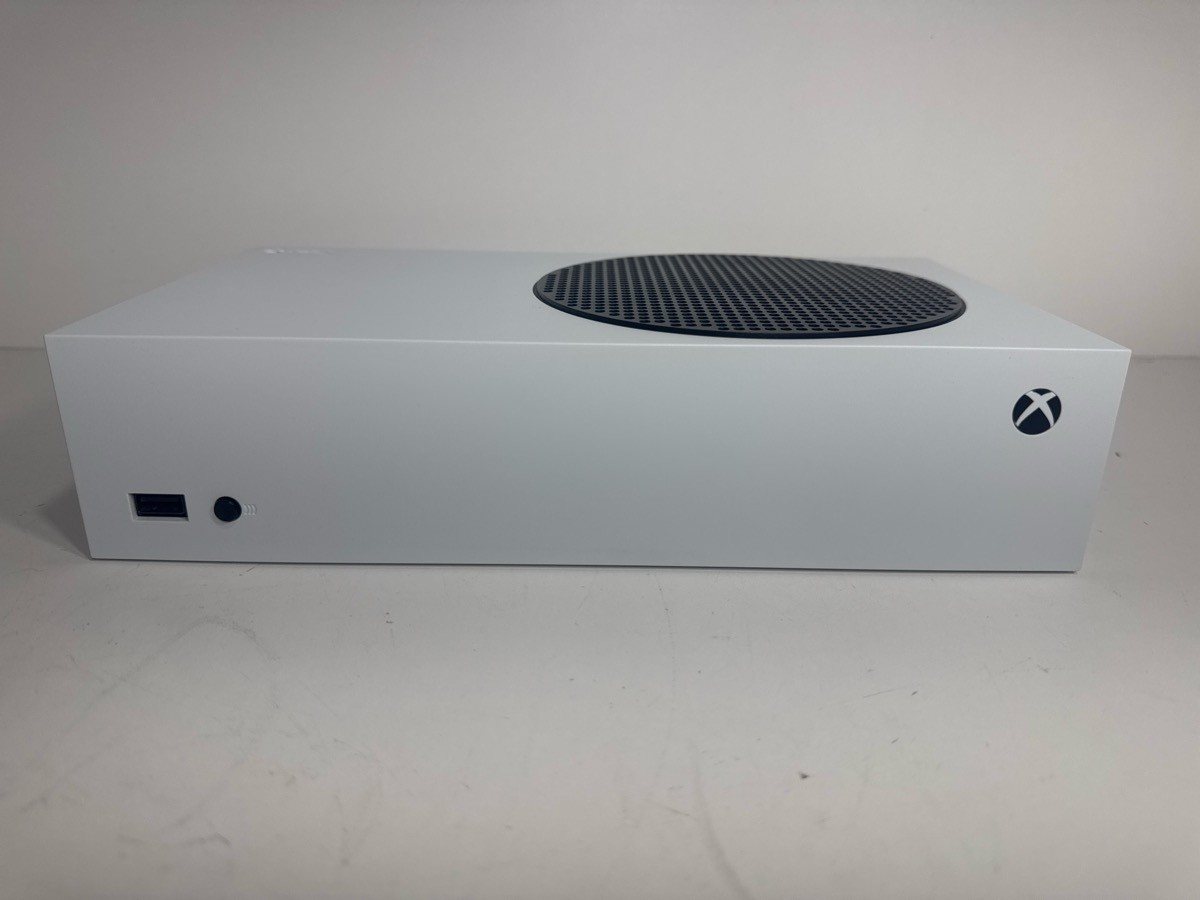 XBOX SERES S 500GB W/ACCS *NO HDMI CORD* *READ DESCRIPTION* (P17030486)
