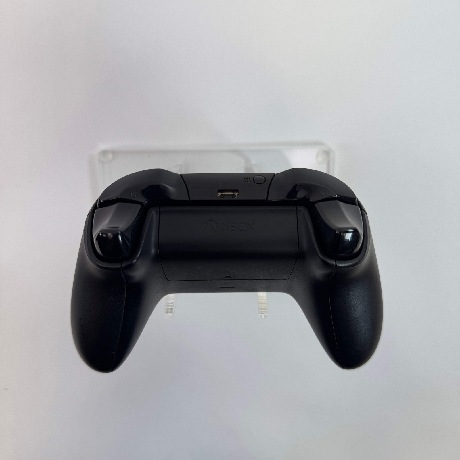 Microsoft Xbox One 500GB Console With Controller