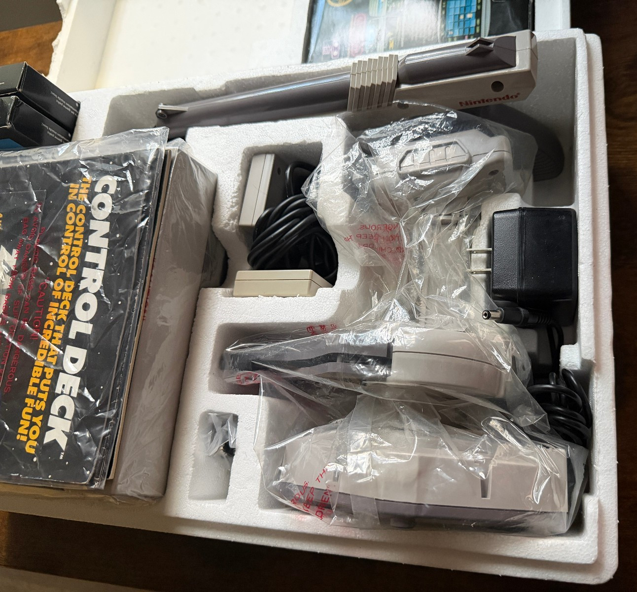 Stack-Up/Gyromite/Duck Hunt Nintendo NES complete box rob post-Deluxe Set system