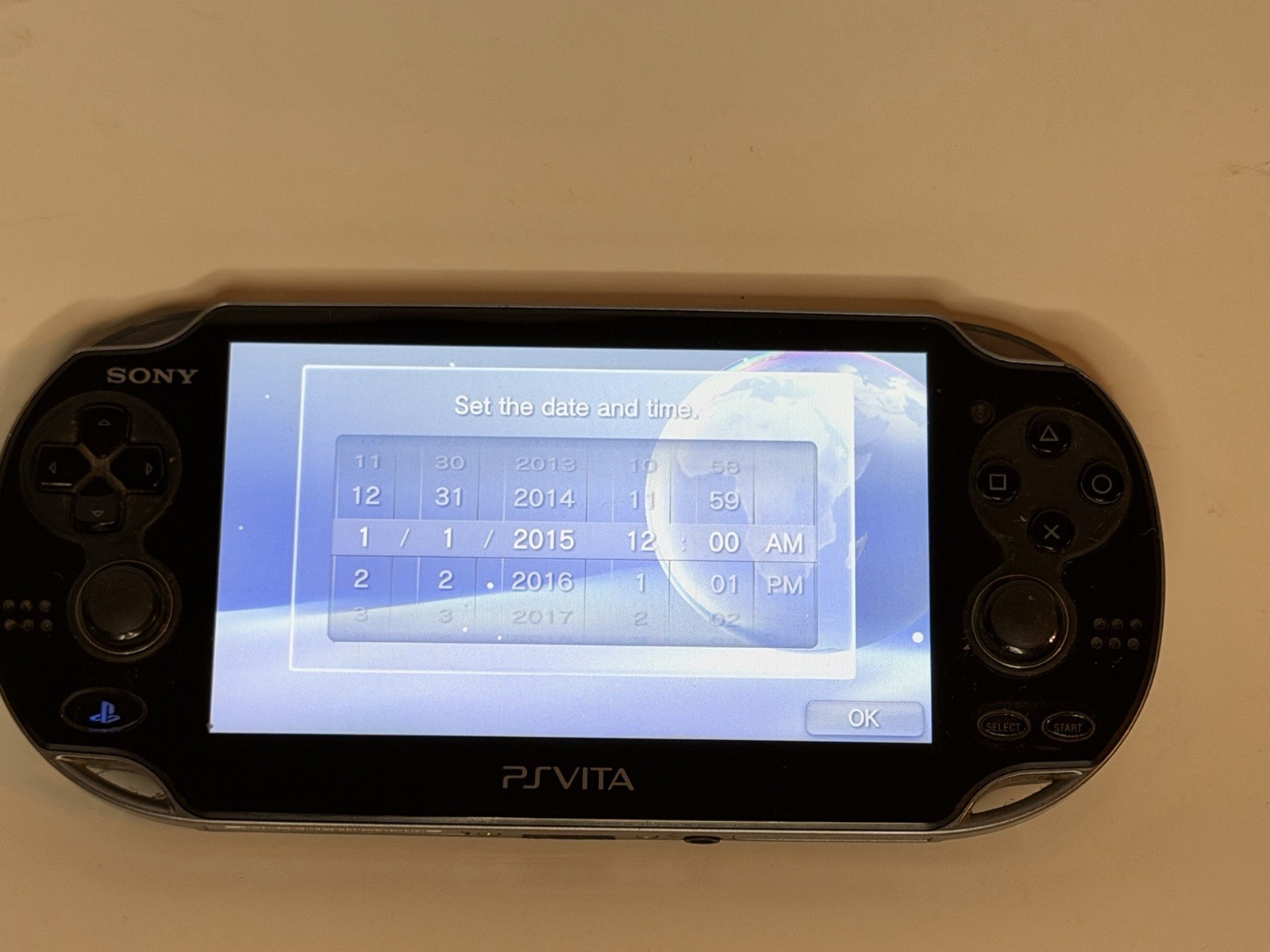 Sony PS Vita PCH-1001 Handheld System Console Black(No charger) With Case