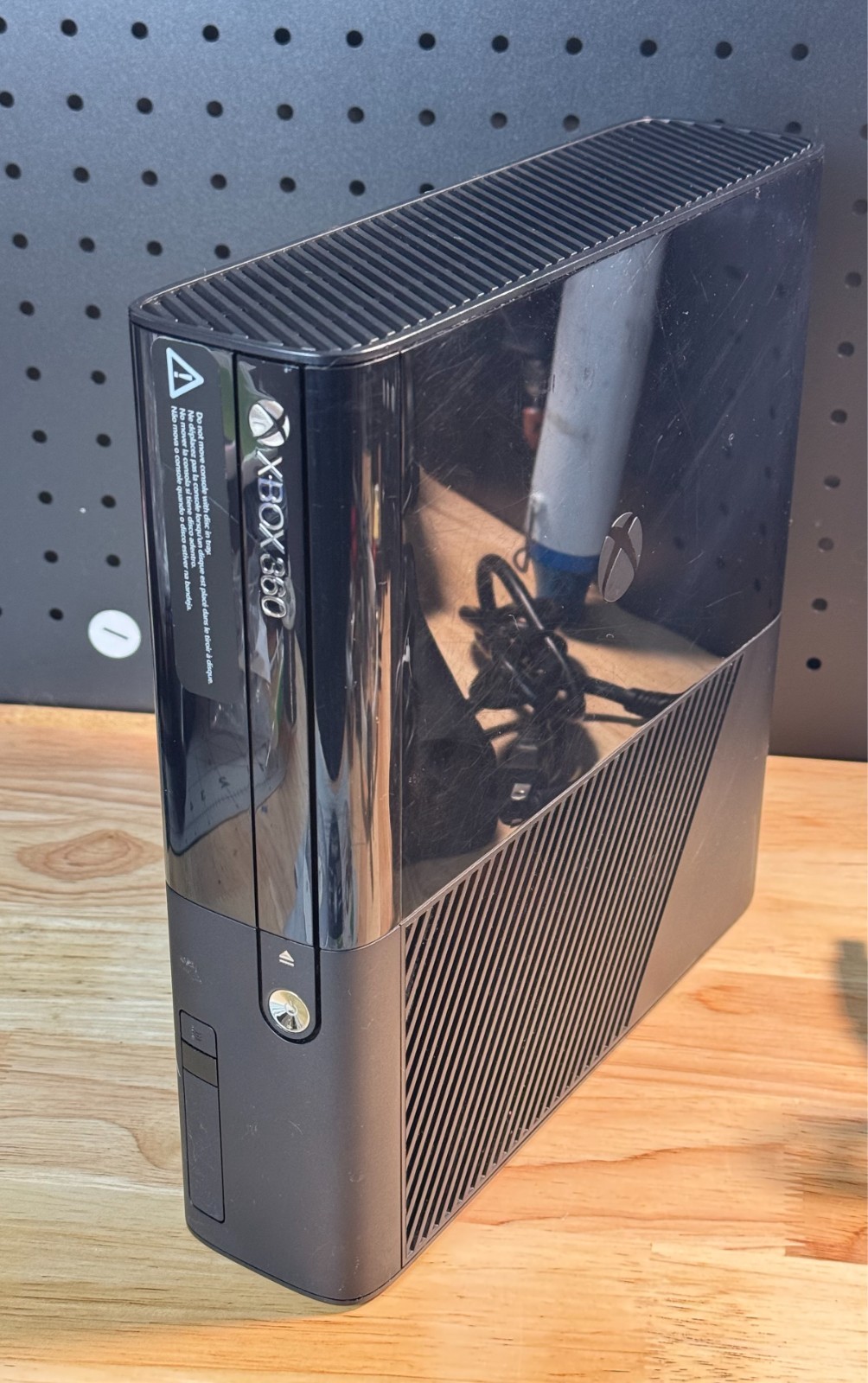 Xbox 360 E Custom Hard Drive Upgraded Console – Corona Board (250GB) Bundle