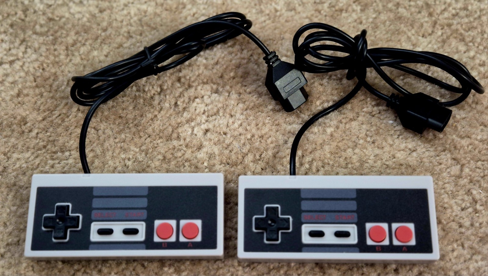 Original NES Nintendo Console Bundle-New 72 Pin, Cleaned Internally WORKS GREAT