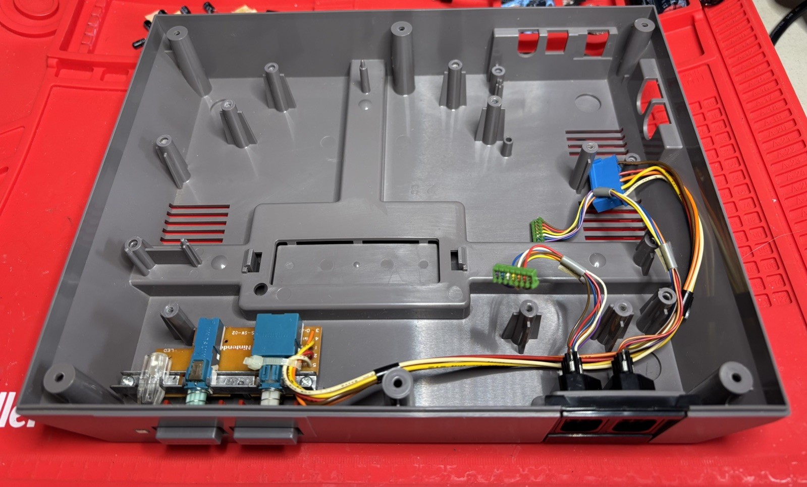 NES Console – Recapped, New VR, Lock-Out disabled, OEM 72-Pin, Bridge Rectifier