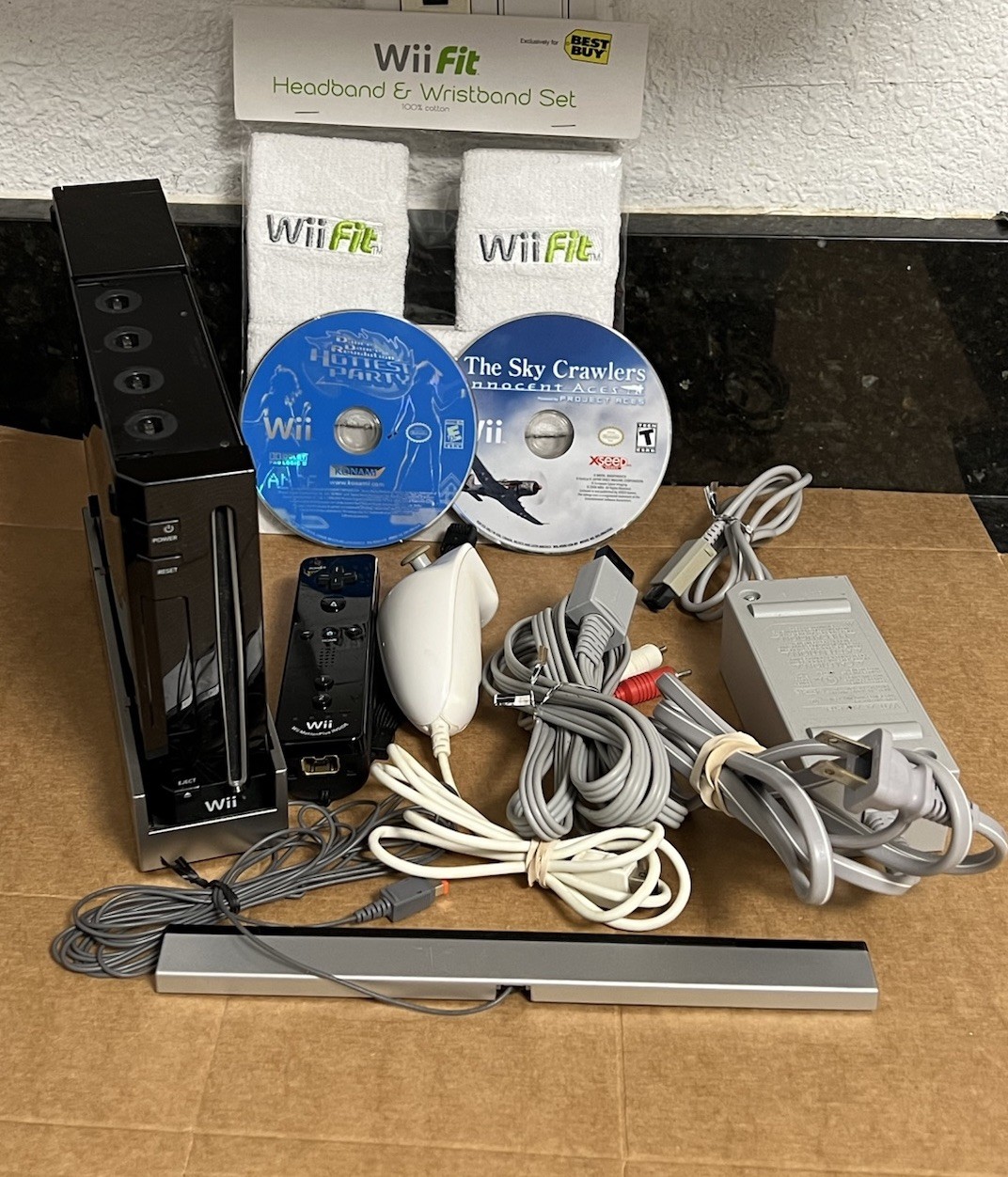 Nintendo Wii RVL-101 512MB Black W/OEM Wii Motion Plus Controller & Cords Tested