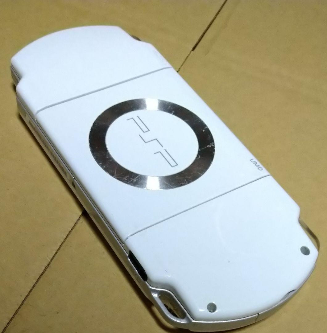 Sony PlayStation Portable PSP-2000 Ceramic White Handheld Console Japan 0217