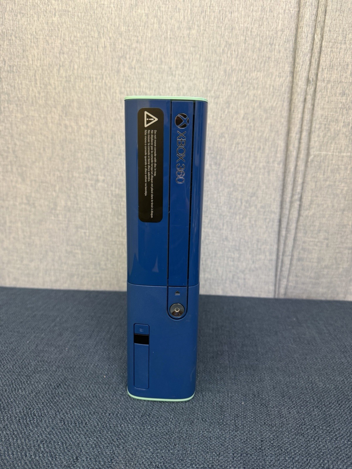 Xbox 360 E Call Of Duty Special Edition Blue Console 500GB