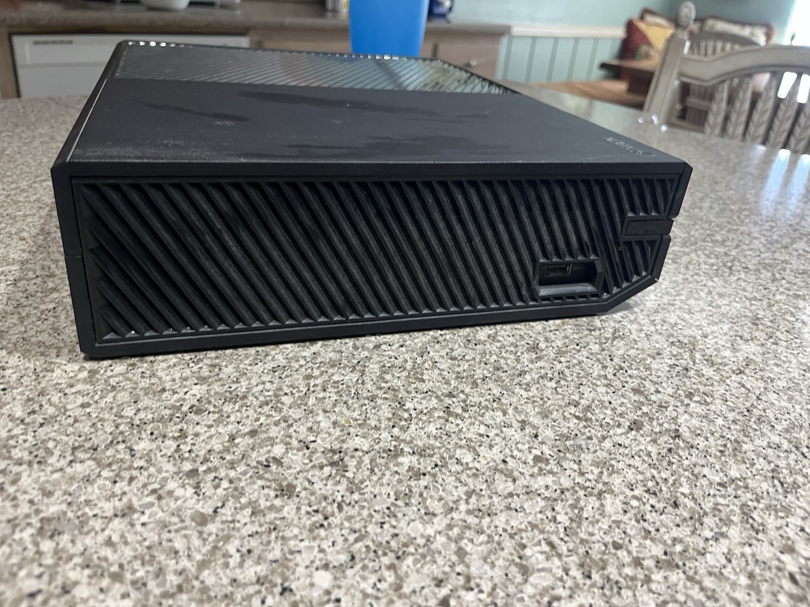 Microsoft Xbox One 500GB Console – Black – Includes Power Brick and Gw2