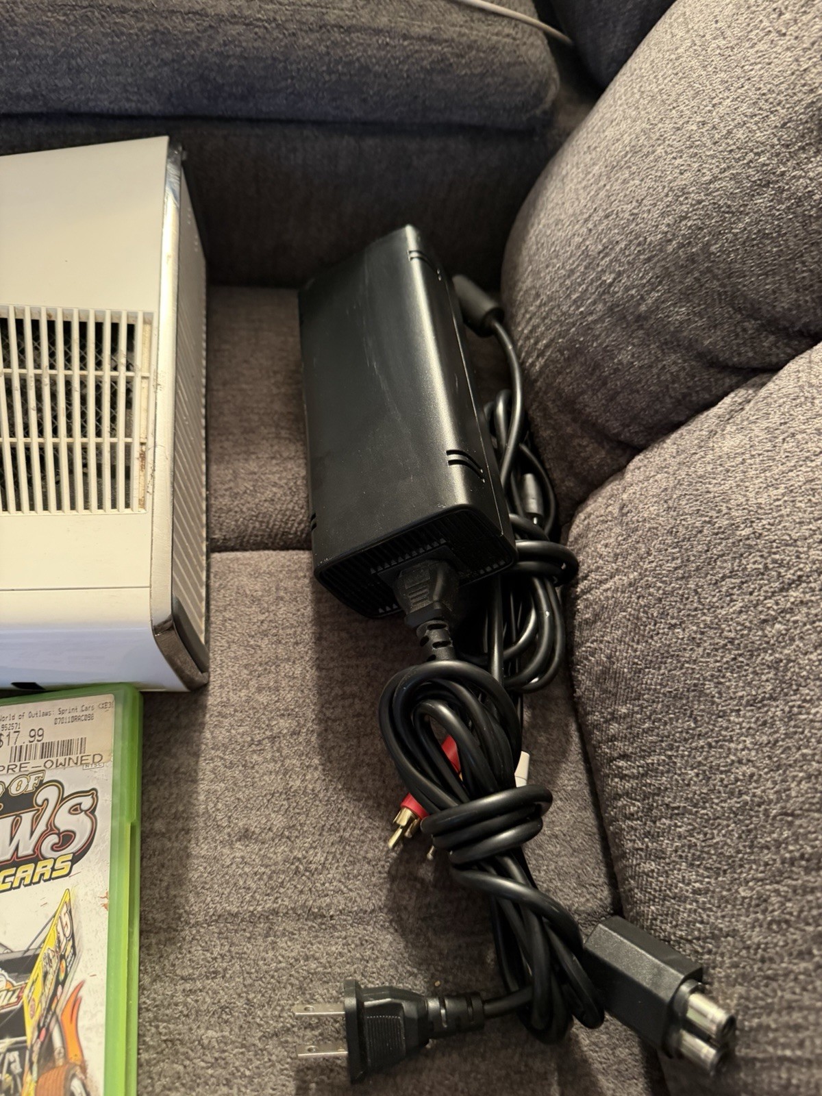 Microsoft Xbox 360 S 1439 500GB Console White W/ Games
