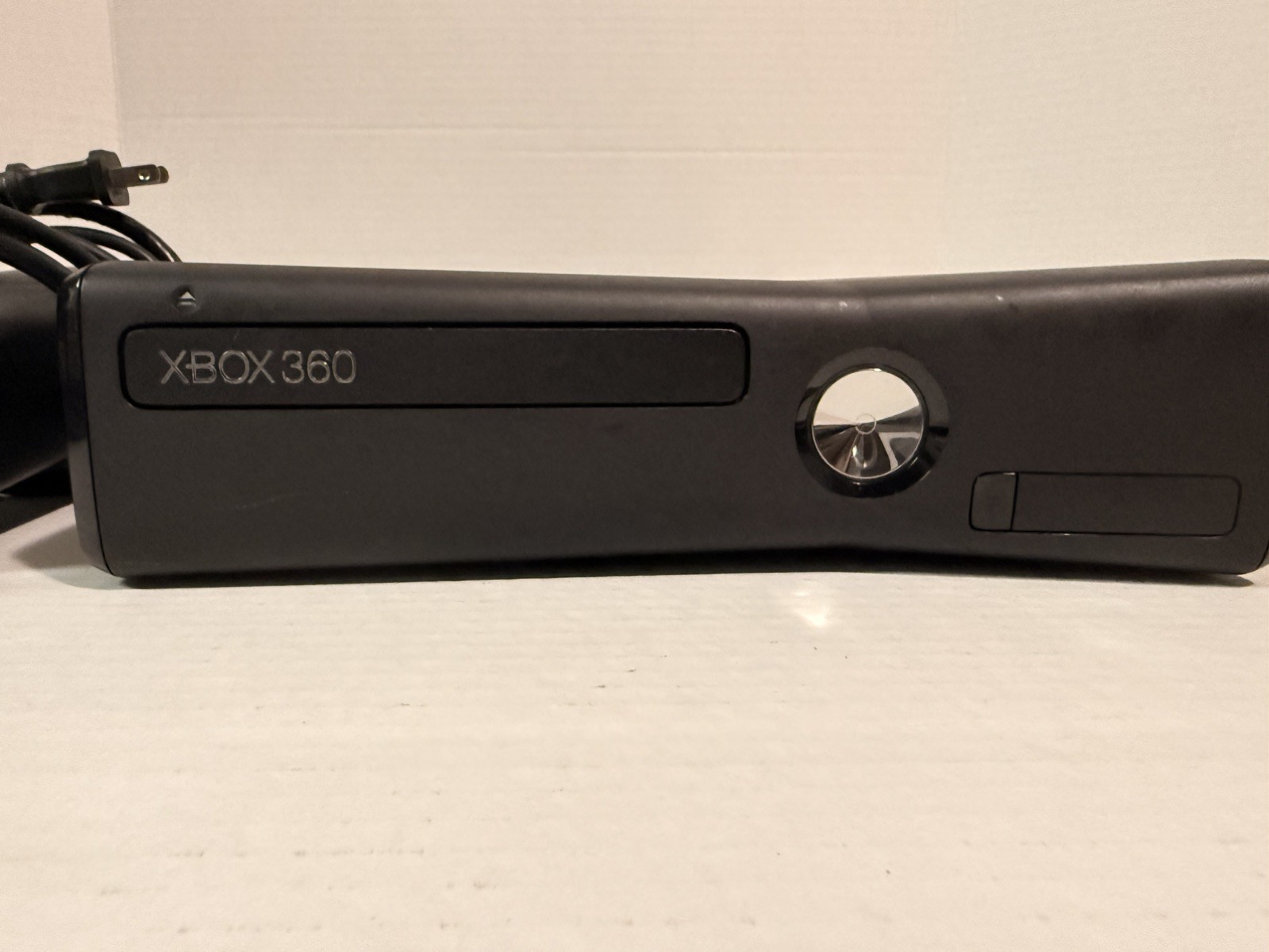 Microsoft Xbox 360 S Slim 250GB Black Console Model 1439 Tested Working OEM