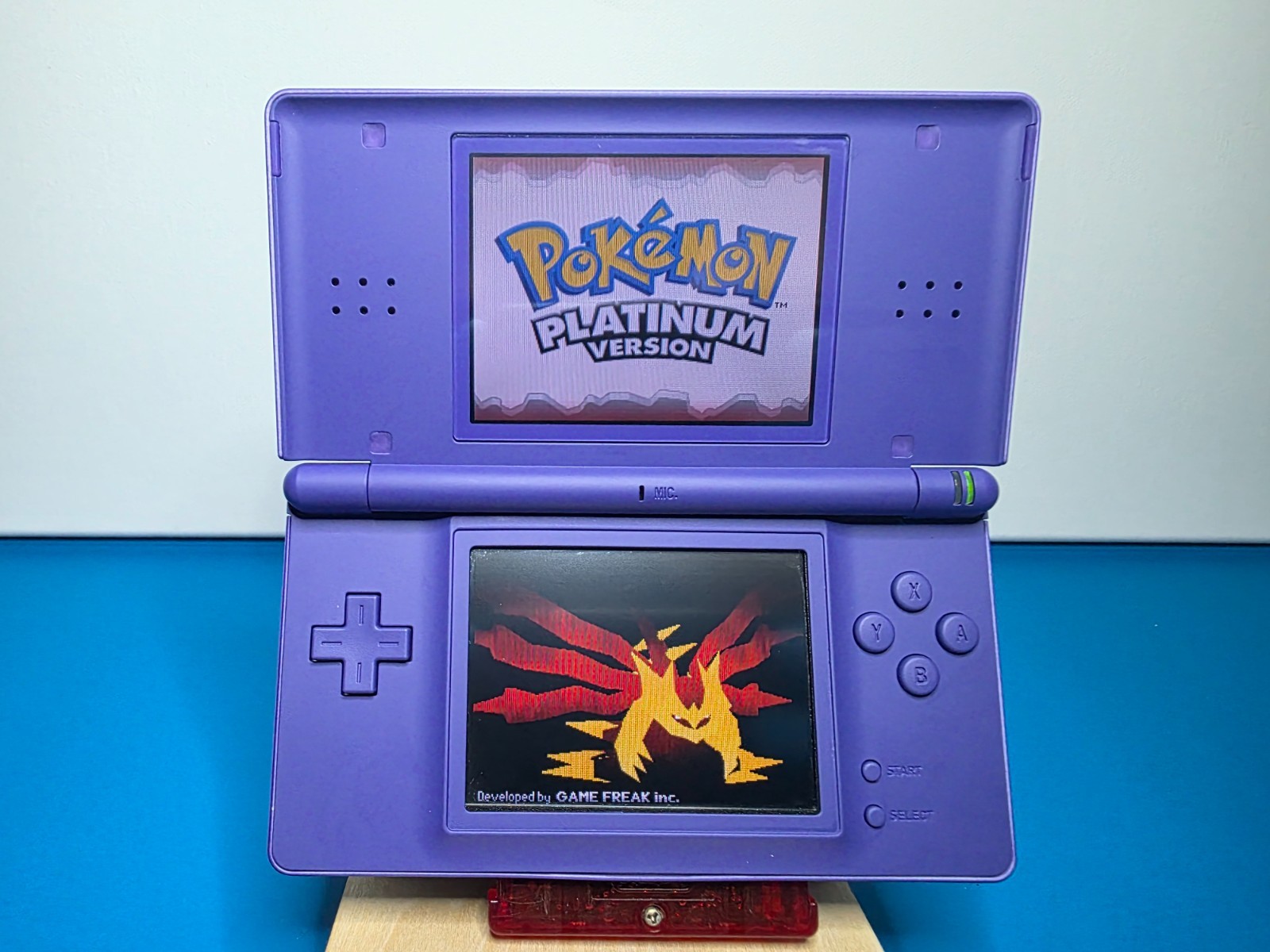 Nintendo DS Lite Violet Purple Handheld System with Charger & Stylus Pen