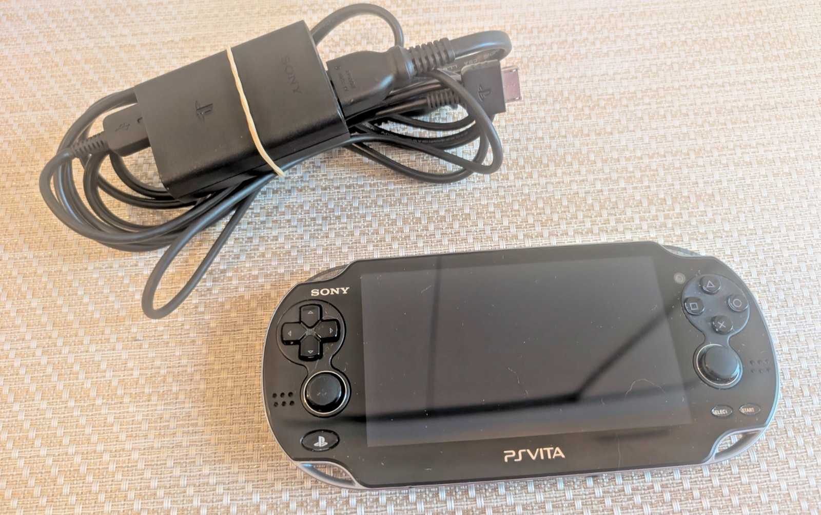 Working Black Sony PlayStation Vita PCH-1001 W/ Charger US (Tested)