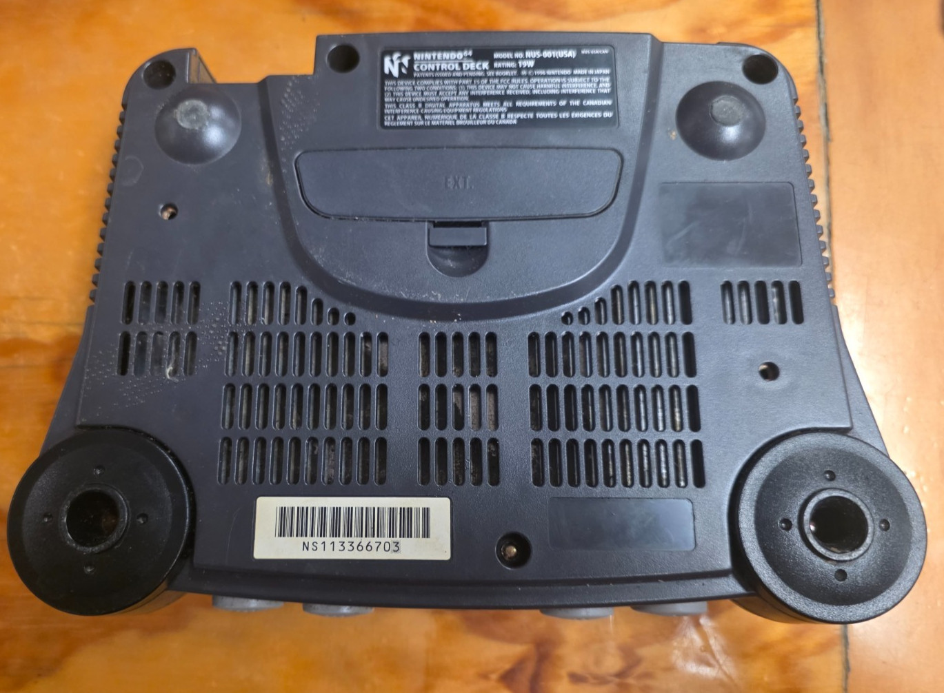 Nintendo 64 Console, Gray, FOR PARTS, TURNS ON BUT WILL NOT READ!