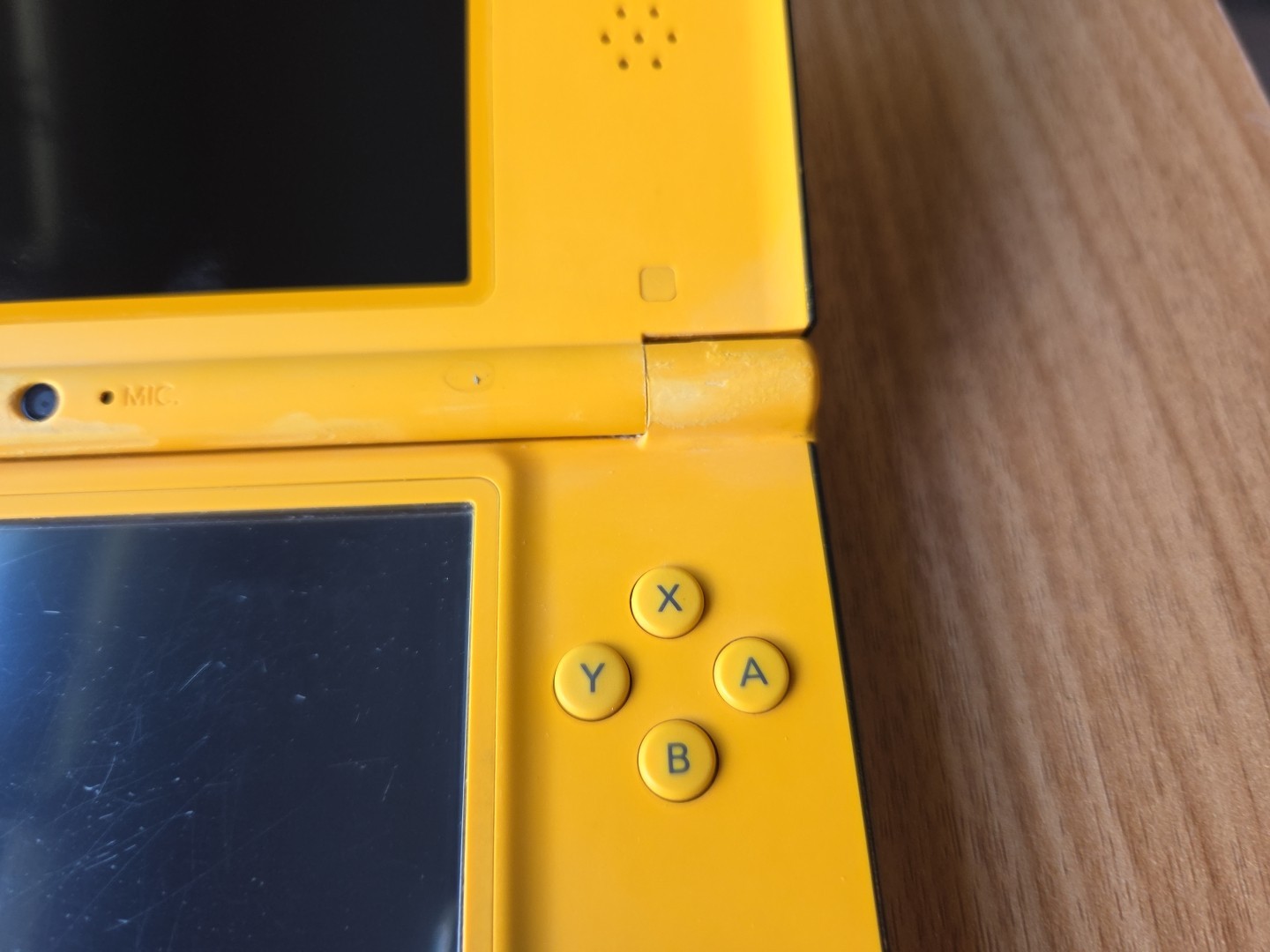 Nintendo DSi LL XL Yellow Console Japan W/charger US SELLER