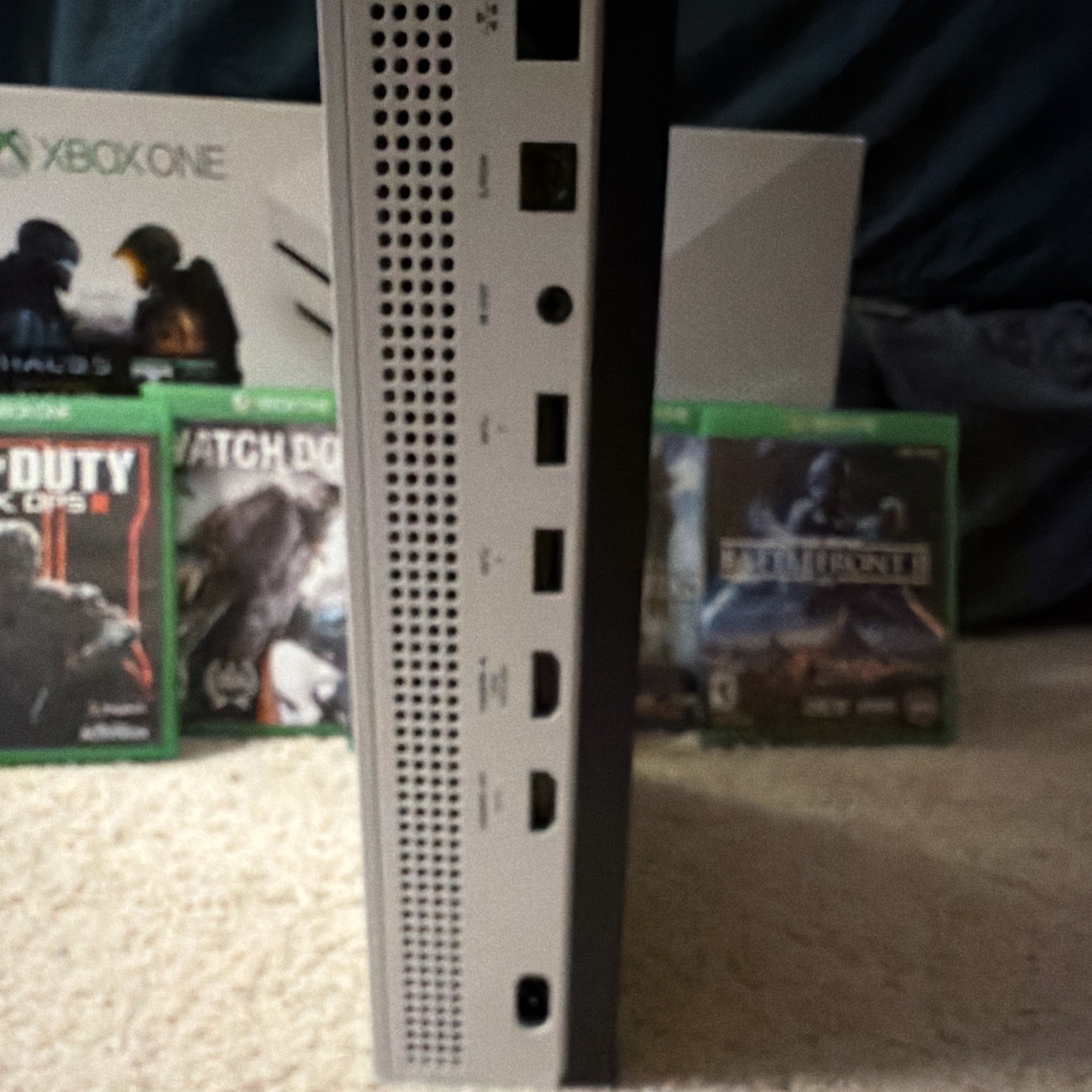 Microsoft Xbox One S White Console 4K UHD Blu-Ray Compatible MPN 1681 + 5 Games