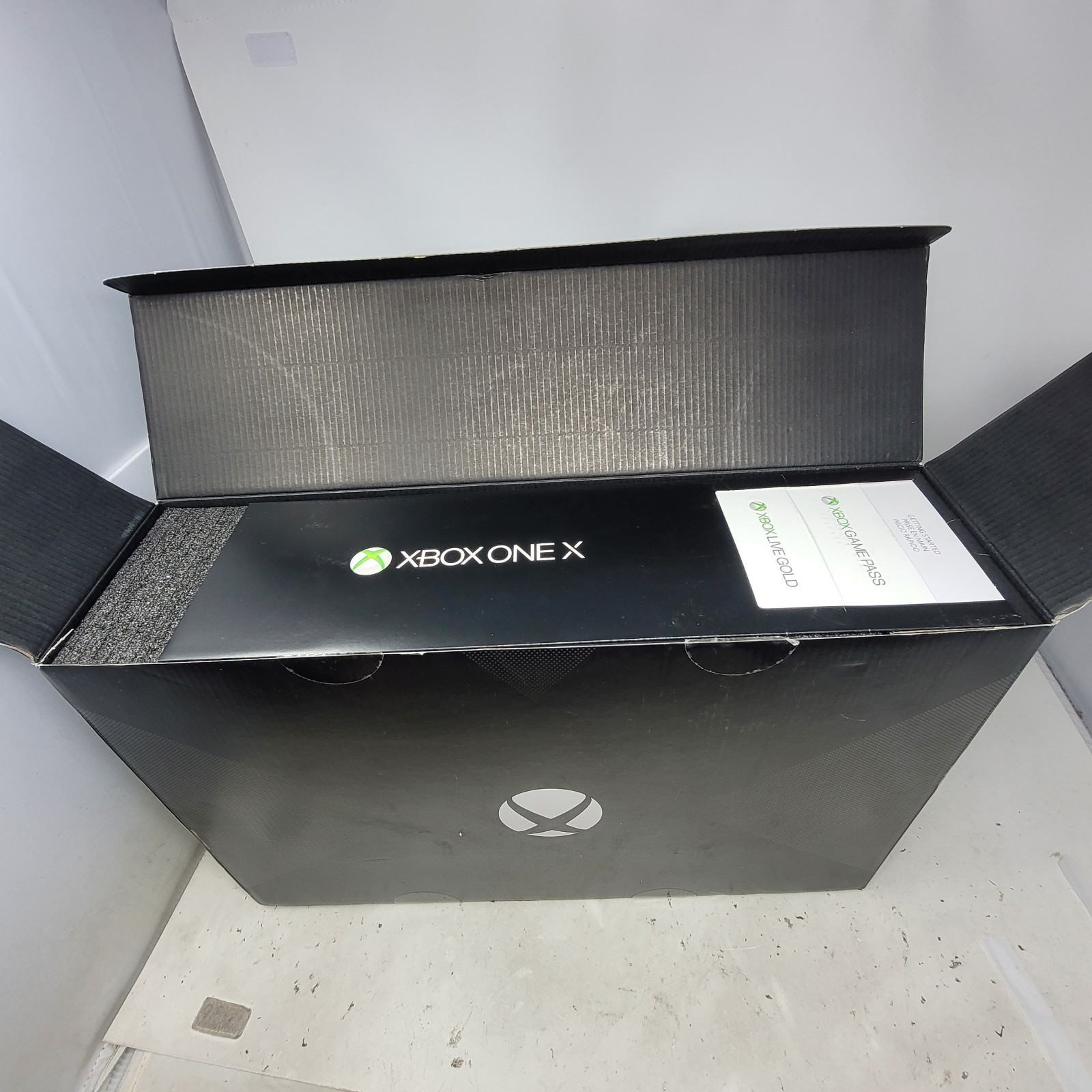 Microsoft Xbox One X Project Scorpio Edition 1TB Console Black Power ON Then OFF