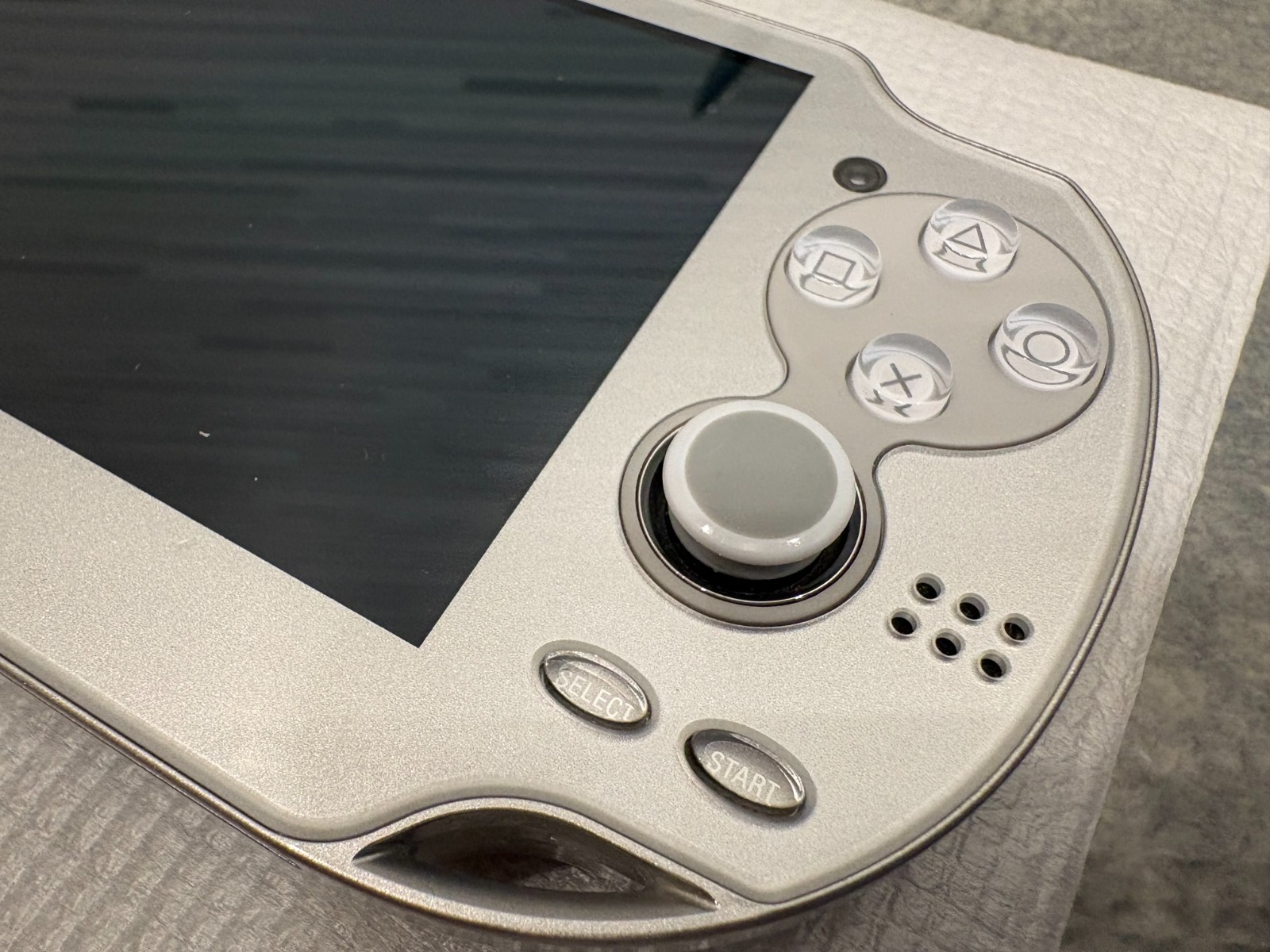 SONY PlayStation PS Vita Ice Silver Wi-Fi Type