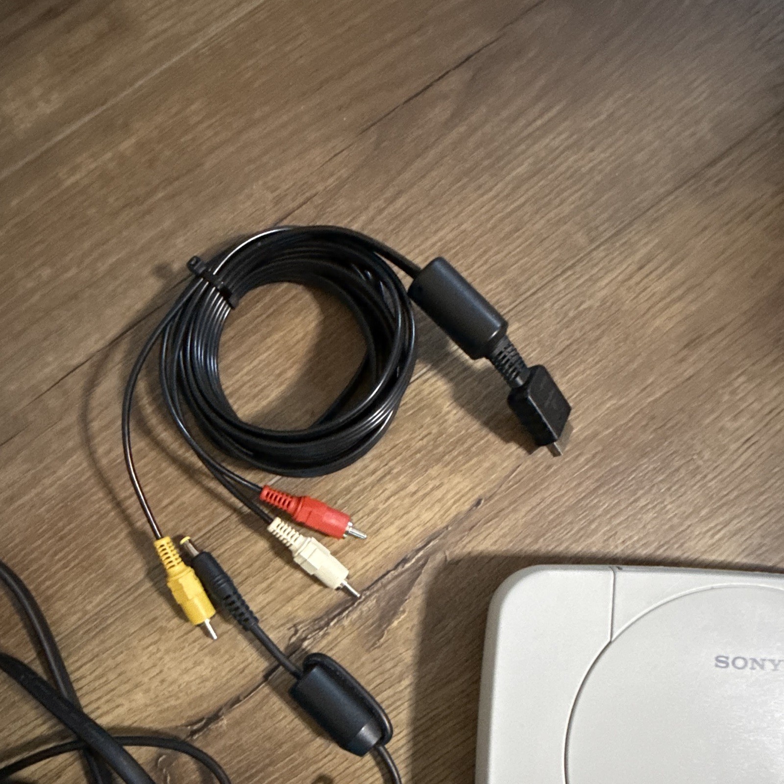Sony PS one PlayStation Console SCPH-101 White NTSC-U/C w/ Controller, 1MB Card