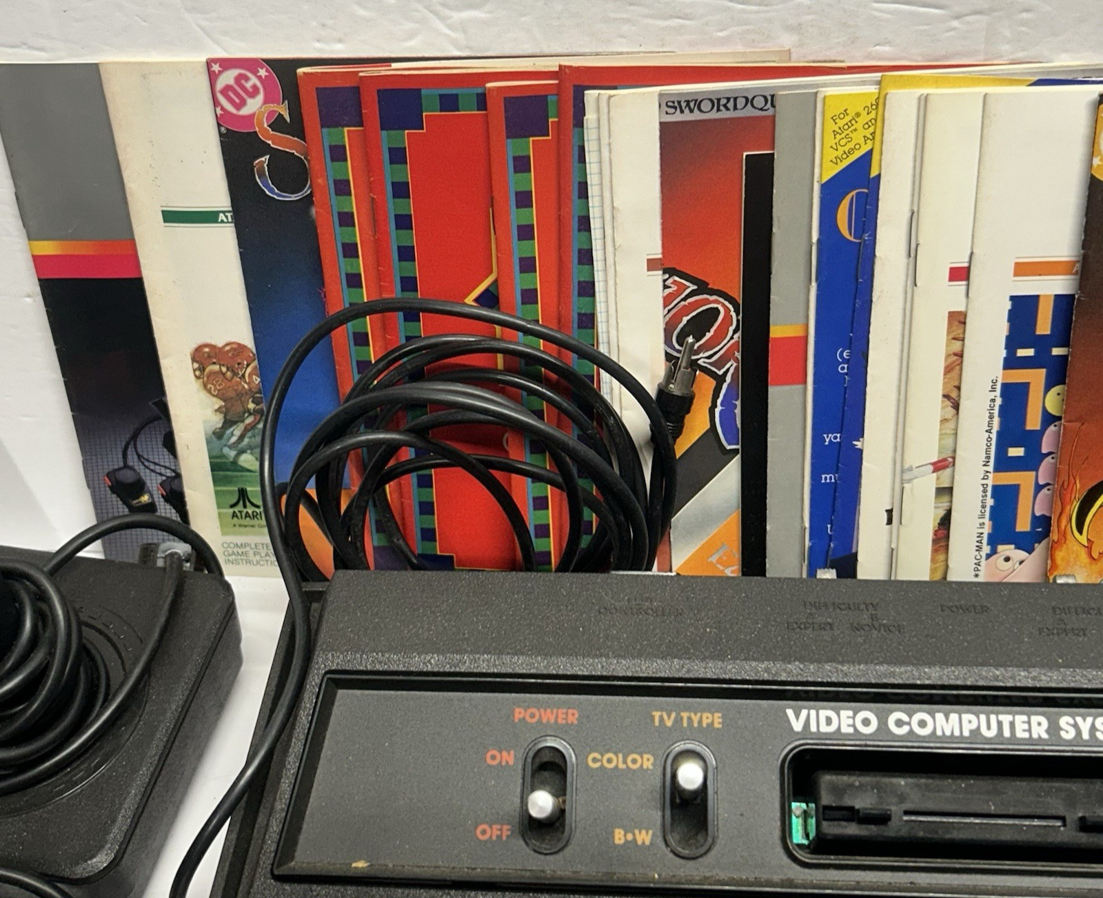 Vtg Atari 2600 Lot Console, 4 Controllers, 16 Games w/Instructions – Untested