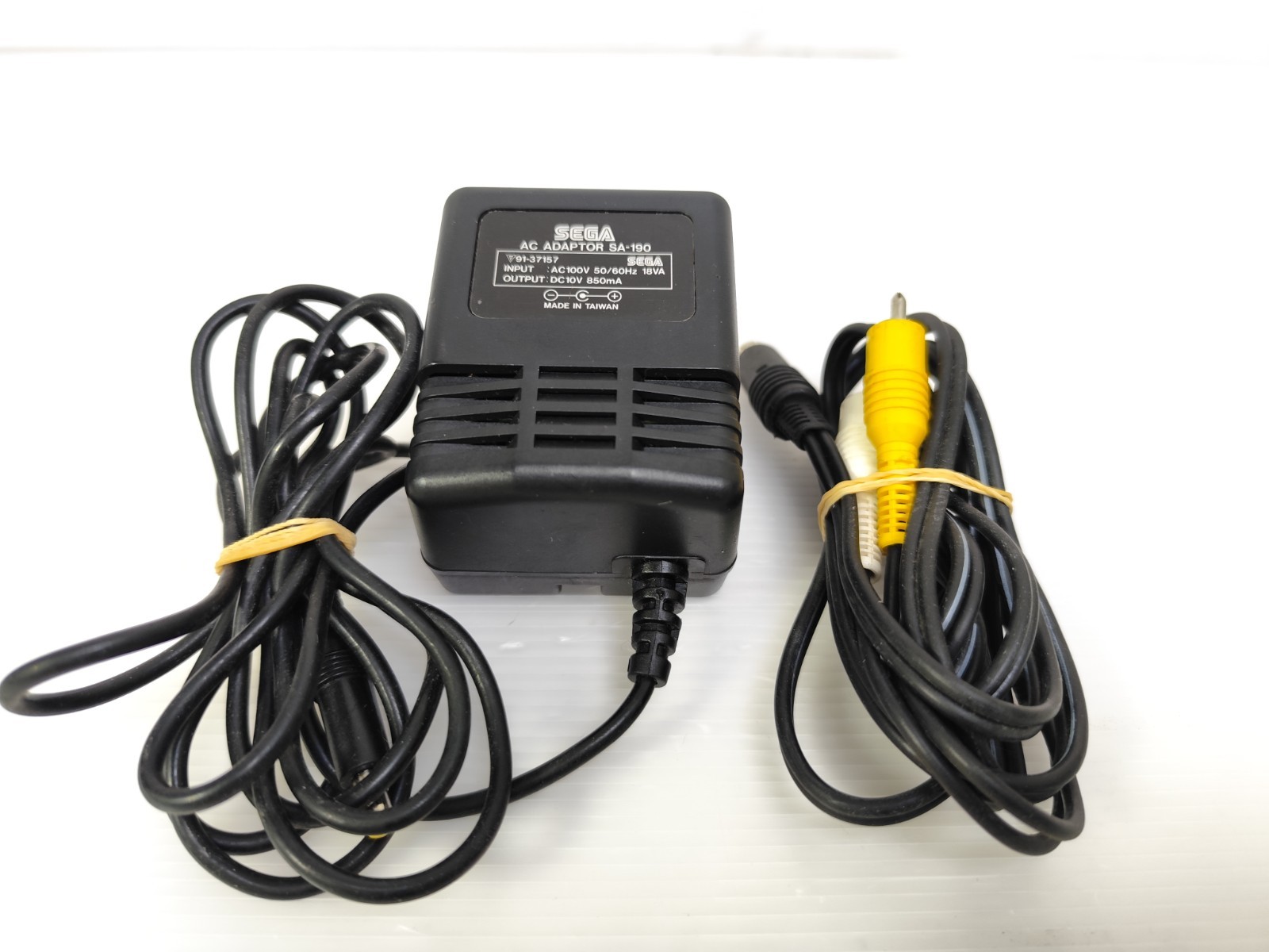 Sega Megadrive Genesis Console HAA-2510 w/Box match Serial Number NTSC-J Japan