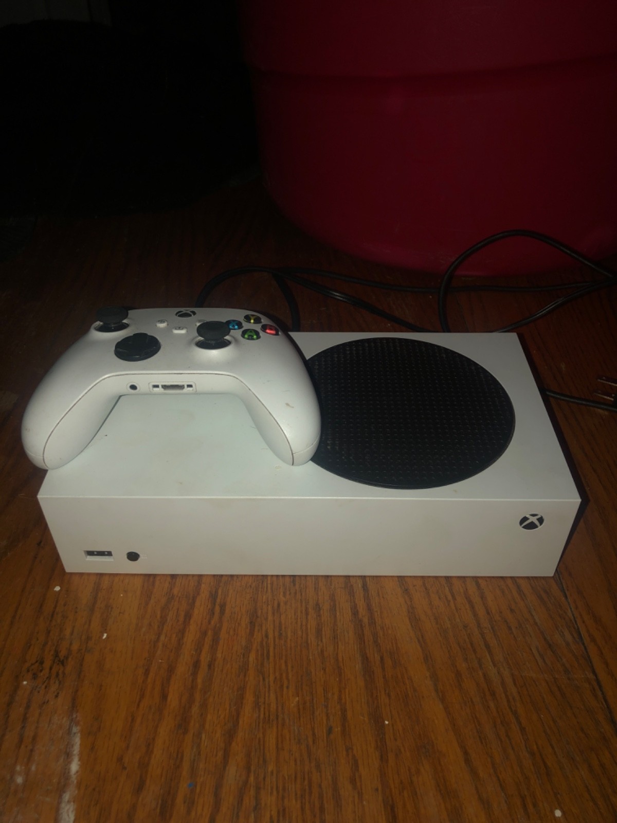 xbox series s used but in very good condition but rarely used