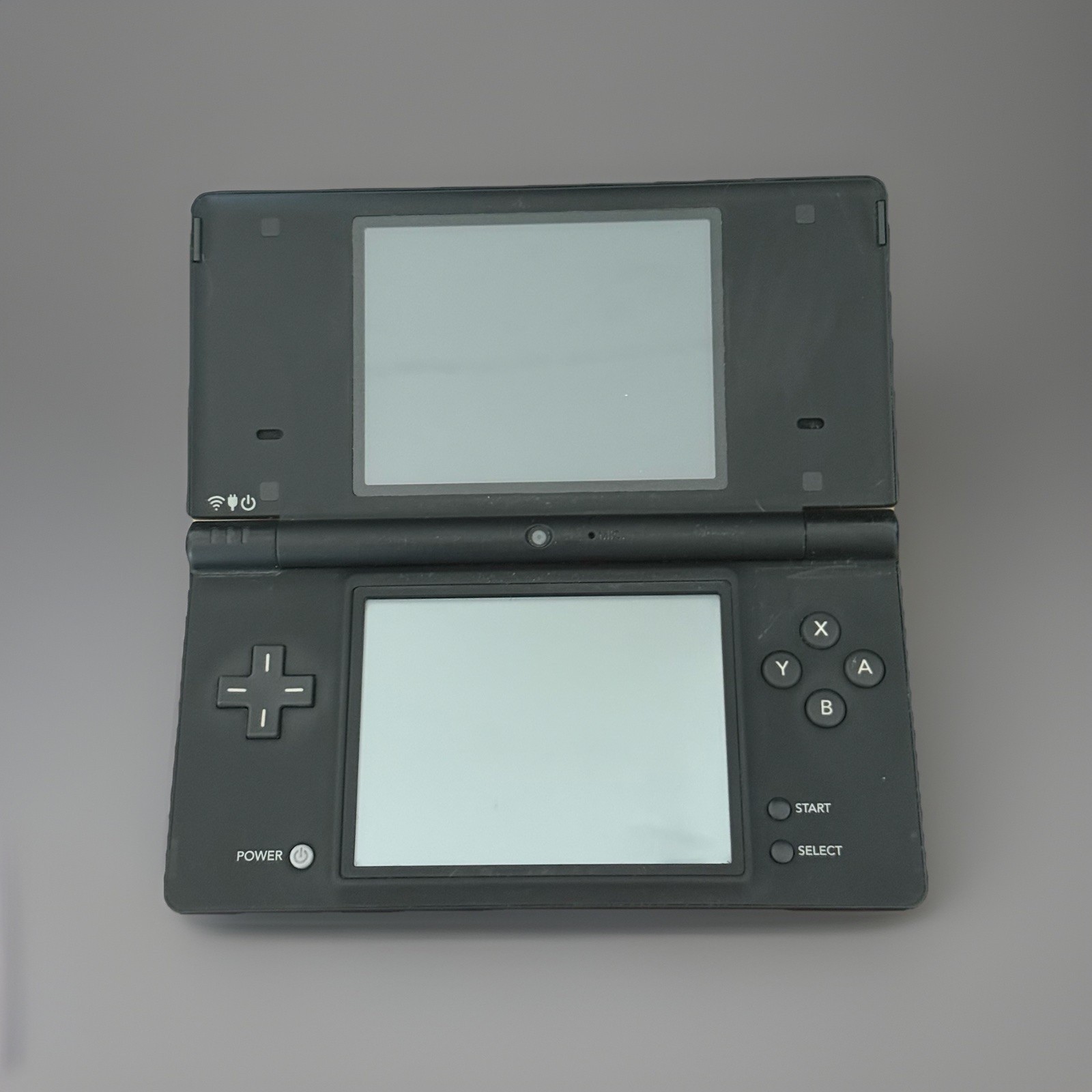 Nintendo DSi Black Onyx Console Tested And Working Includes Carrying Case READ!!