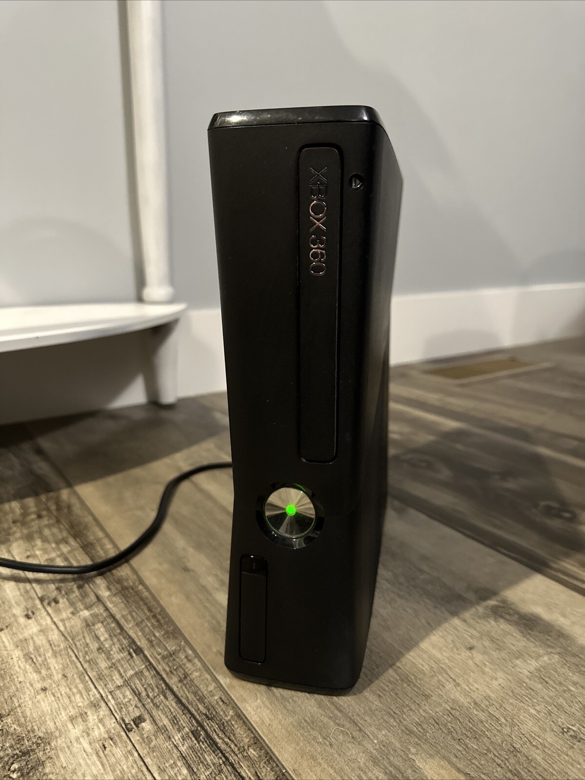 Microsoft Xbox 360 S Gaming Console and Kinect – Black (tested working)